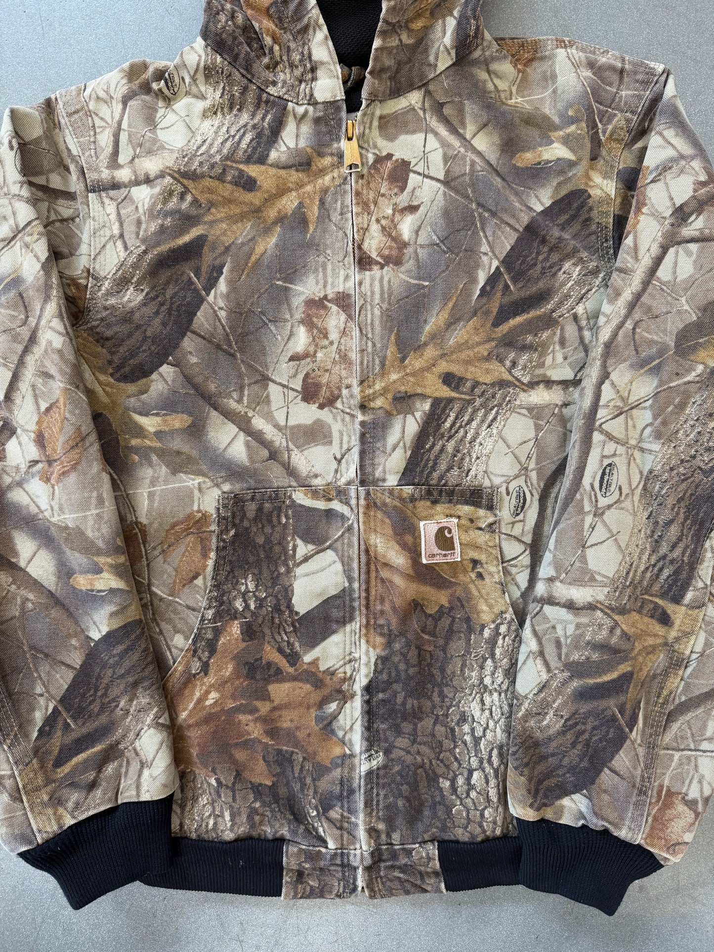 00S YOUTH CARHARTT MESH-LINED CAMO CANVAS HOODED WORK JACKET