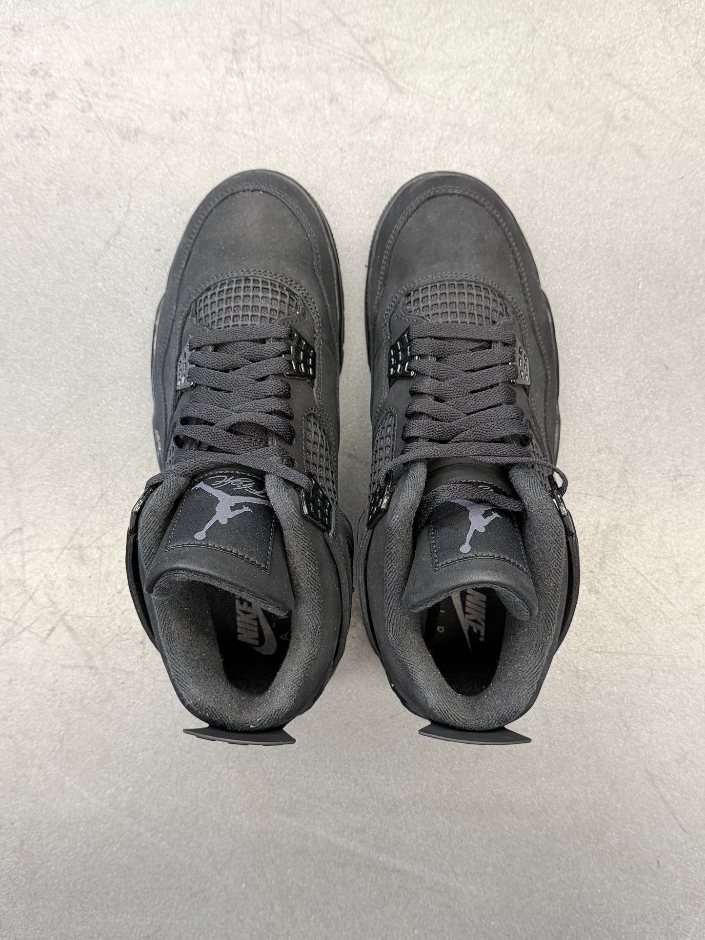 2025 AIR JORDAN 4 RETRO BLACK CAT (PRE-OWNED WITH BOX)