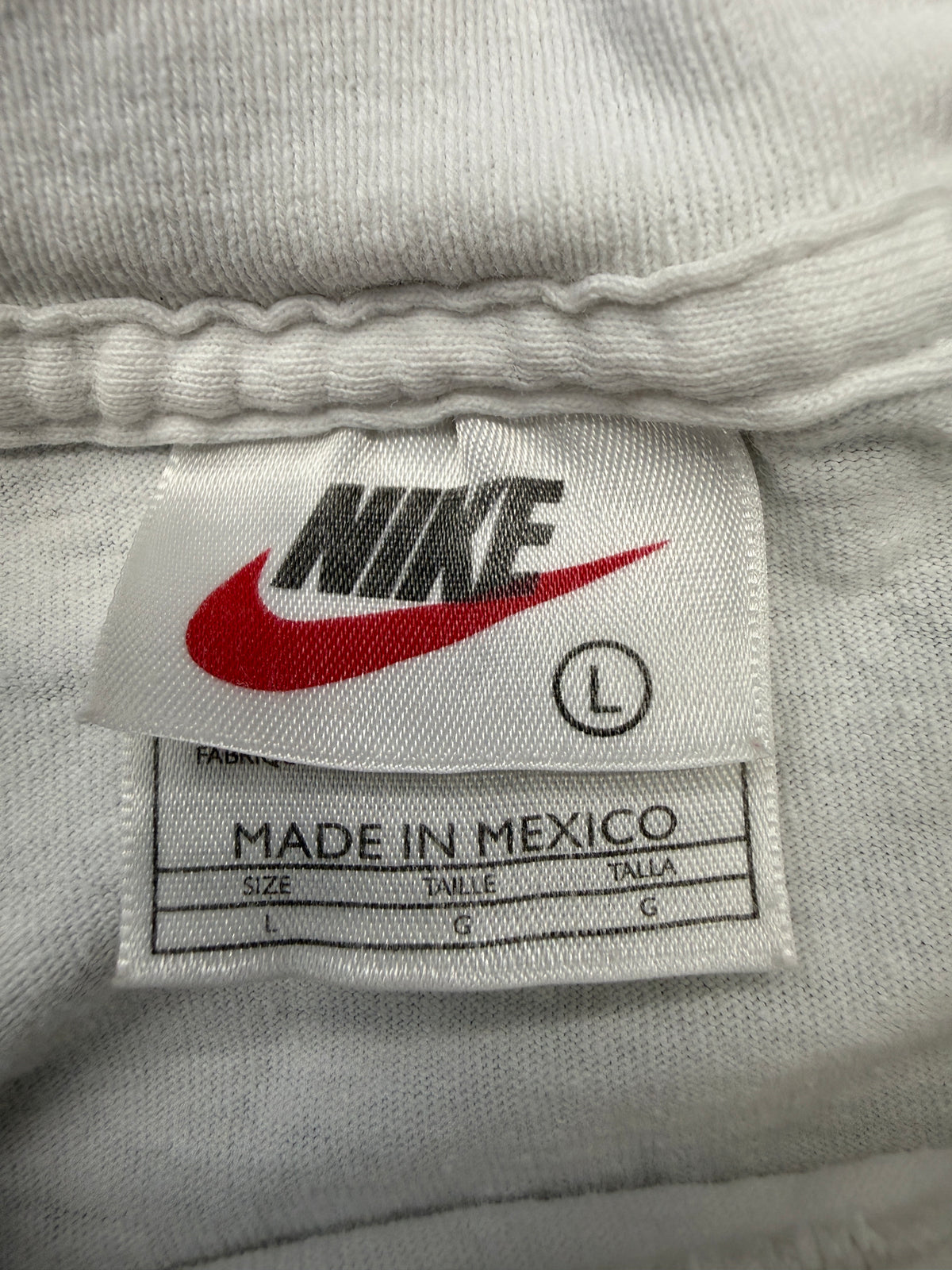 90S NIKE CBF "FUTEBOL" CUTOFF TEE (NIKE RED CHECK TAG)