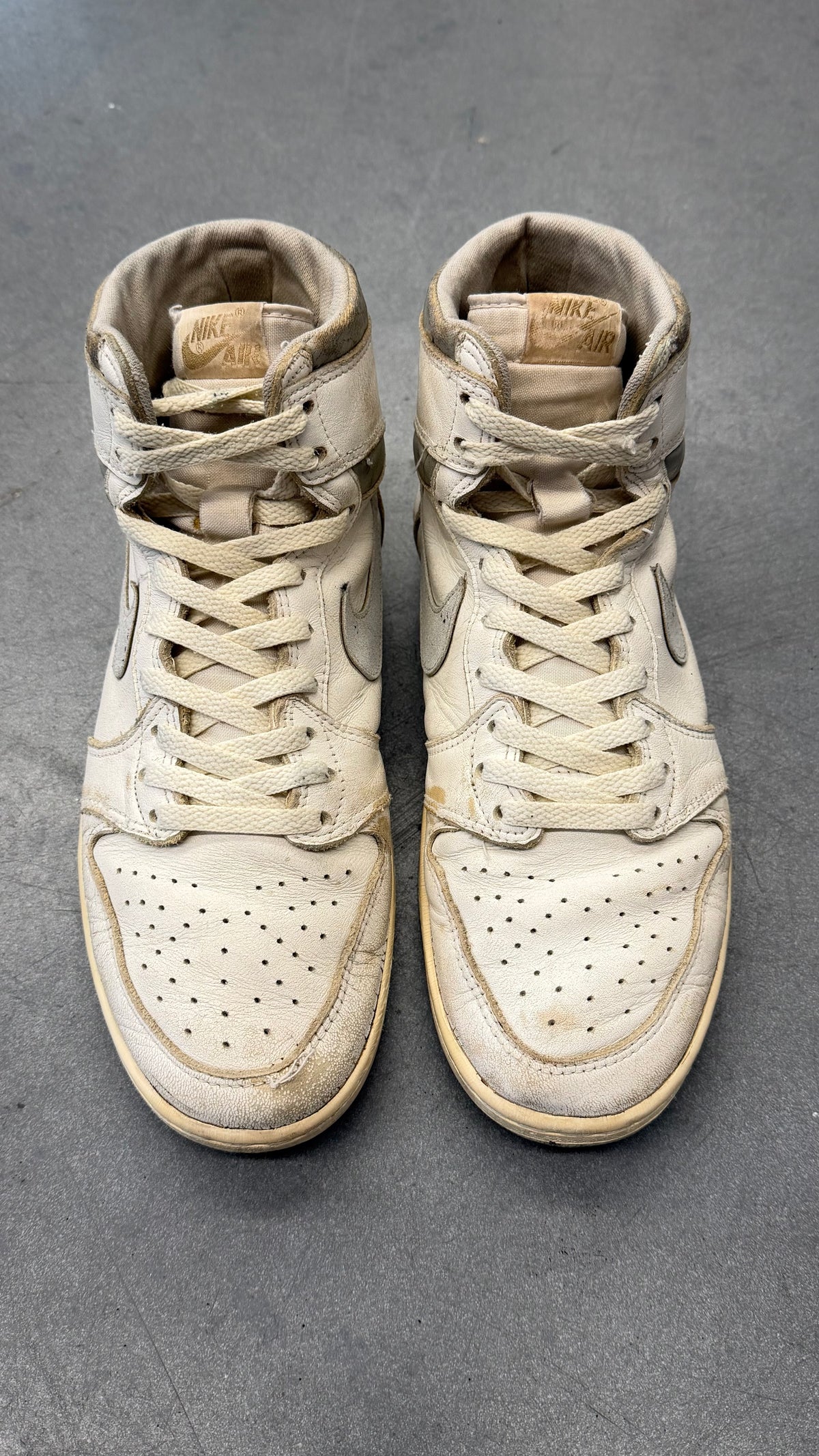 1985 AIR JORDAN 1 HIGH - NEUTRAL GREY (E)