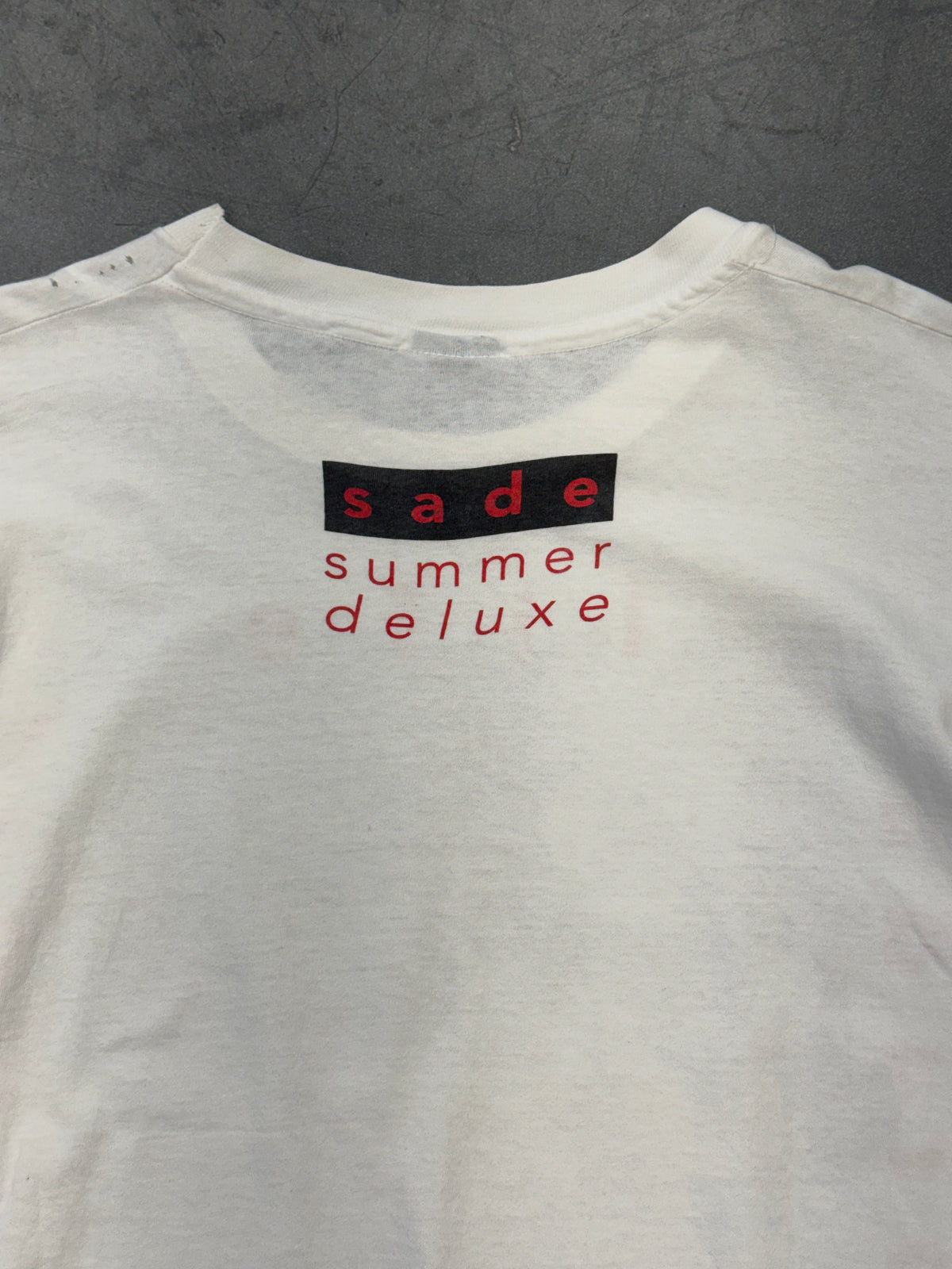 1993 SADE SUMMER DELUXE TOUR LIFE PROMISE LOVE PRIDE TEE (GIANT TAG)
