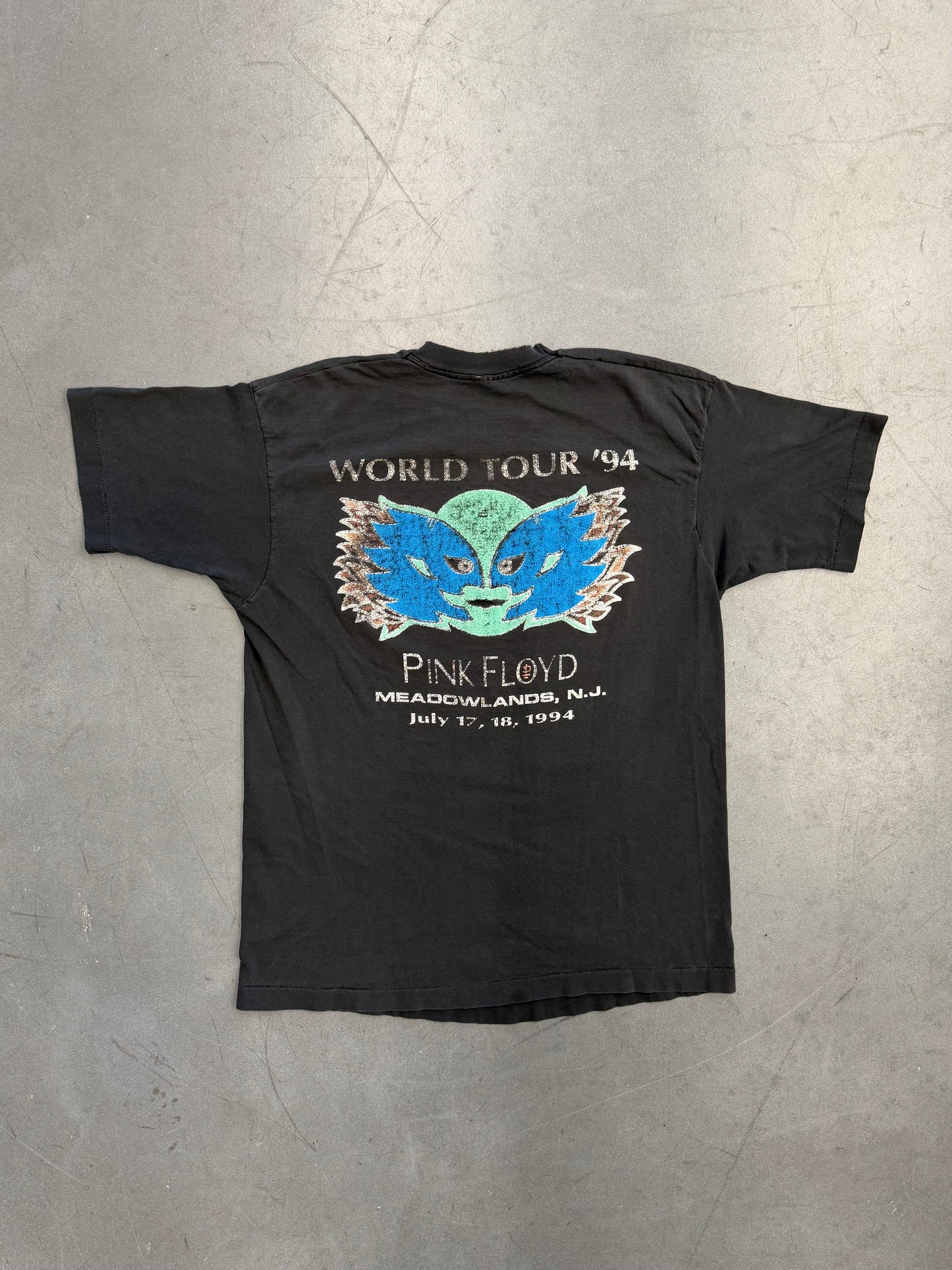 1994 PINK FLOYD WORLD TOUR MEADOWLANDS, N.J. DISTRESSED TEE (FOTL TAG)