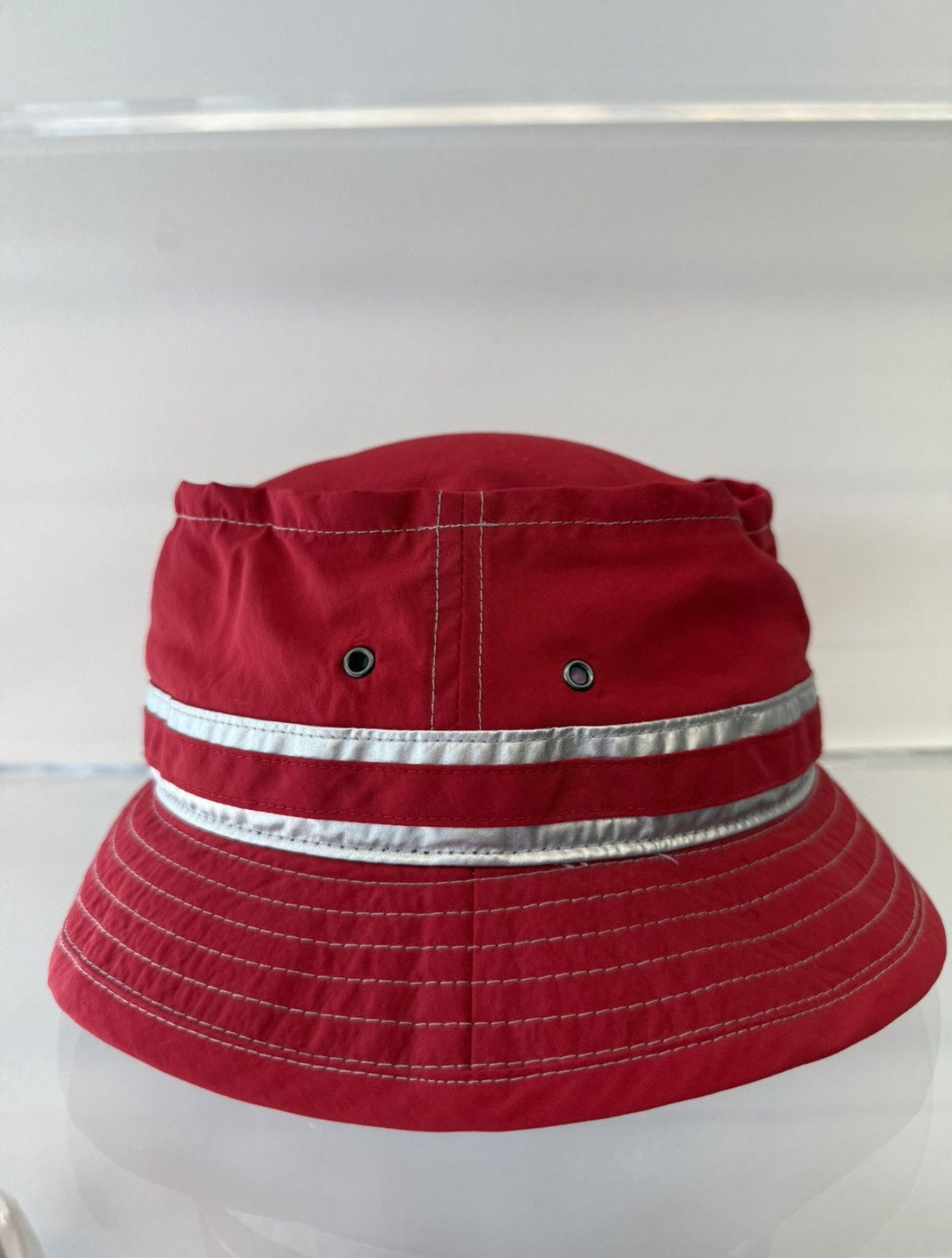 SS19 SUPREME CONTRAST STITCH REFLECTIVE CRUSHER HAT RED