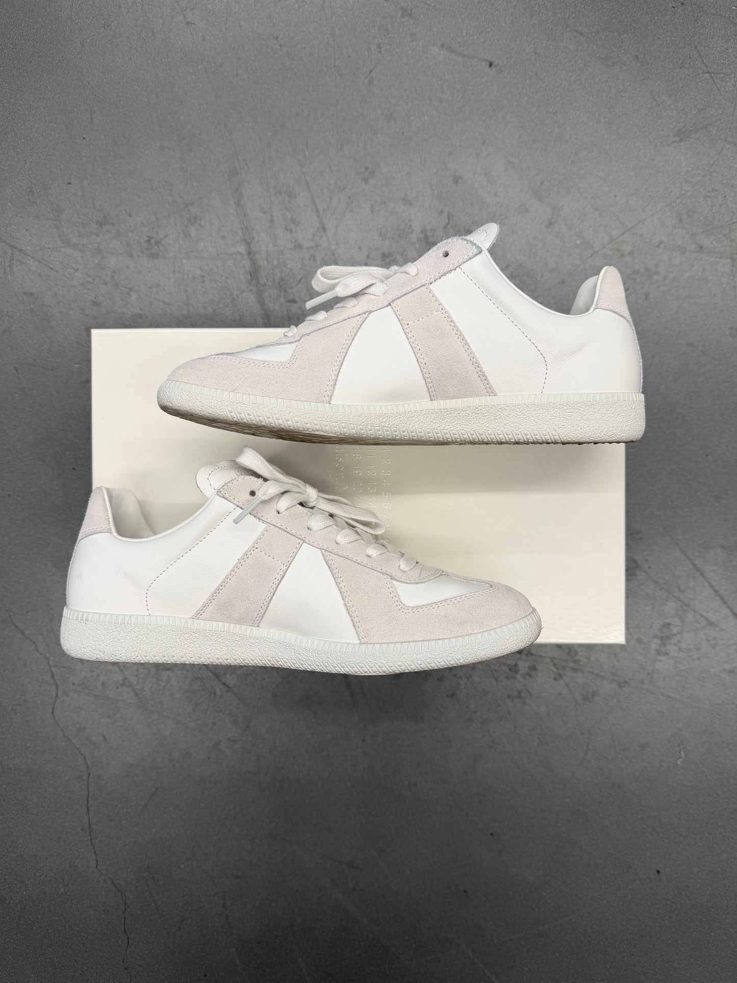 MAISON MARGIELA REPLICA SNEAKER - WHITE/GREY (W/BOX)