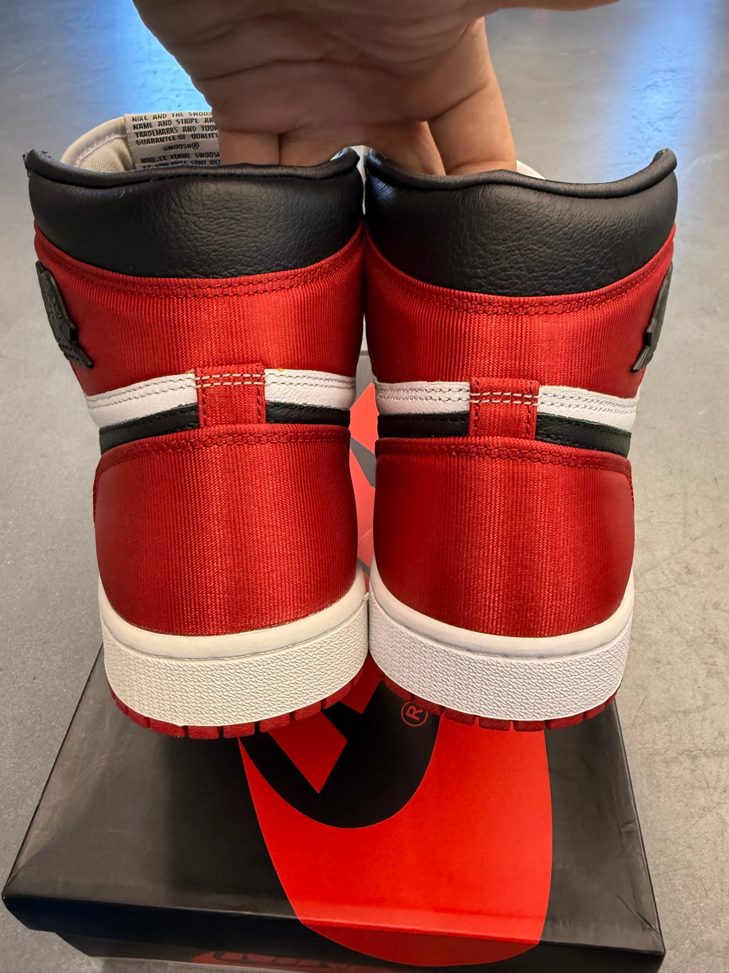 2019 W SIZE 12 JORDAN 1 RETRO HIGH SATIN BLACK TOE (WOMEN'S) (NEW WITH BOX)