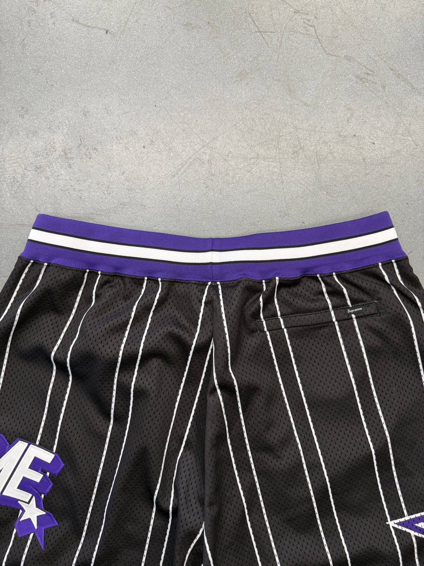 SS24 SUPREME STAR BASKETBALL SHORT - BLACK