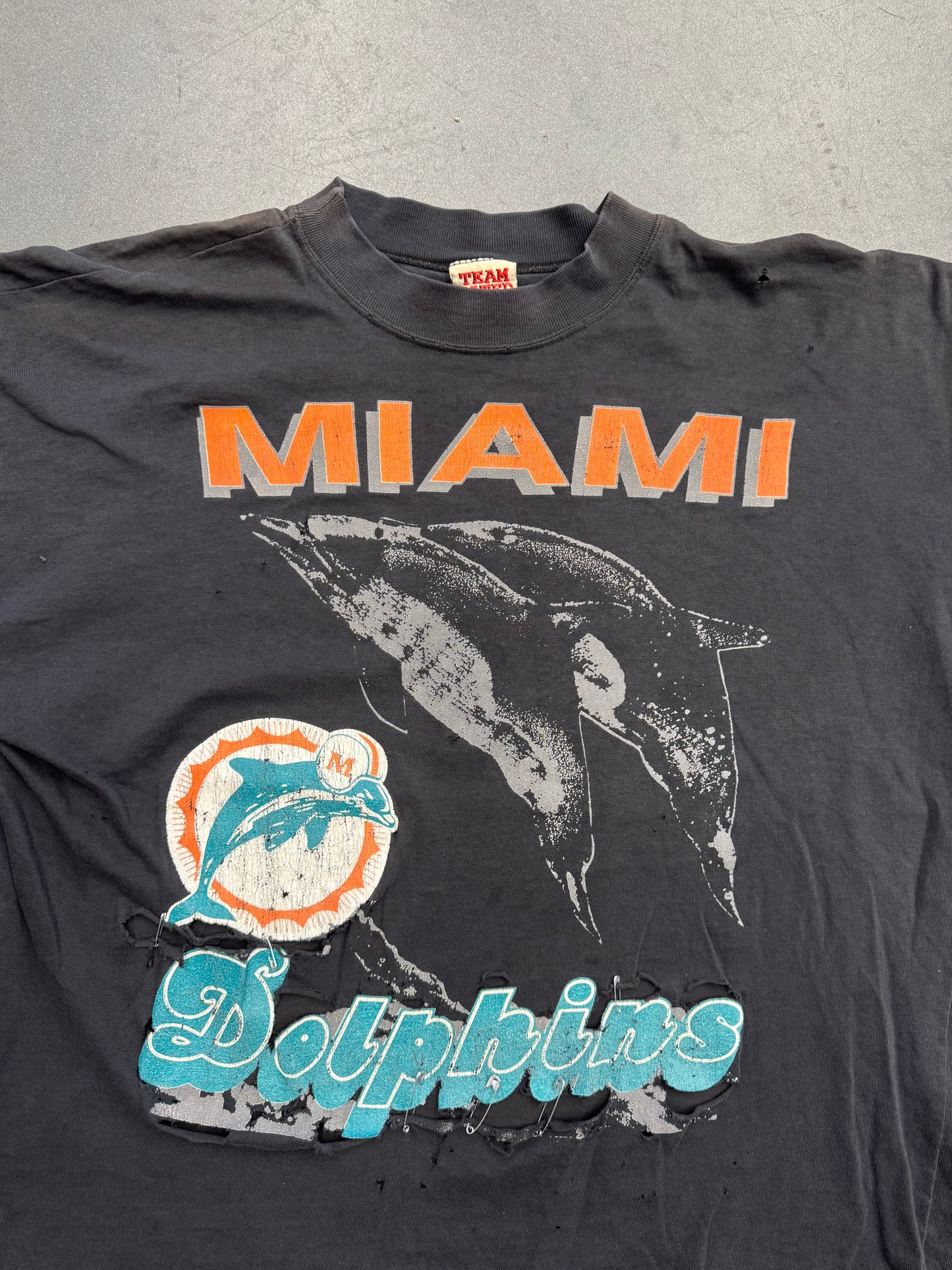 90S MIAMI DOLPHINS THRASHED LS TEE (TEAM RATED TAG)