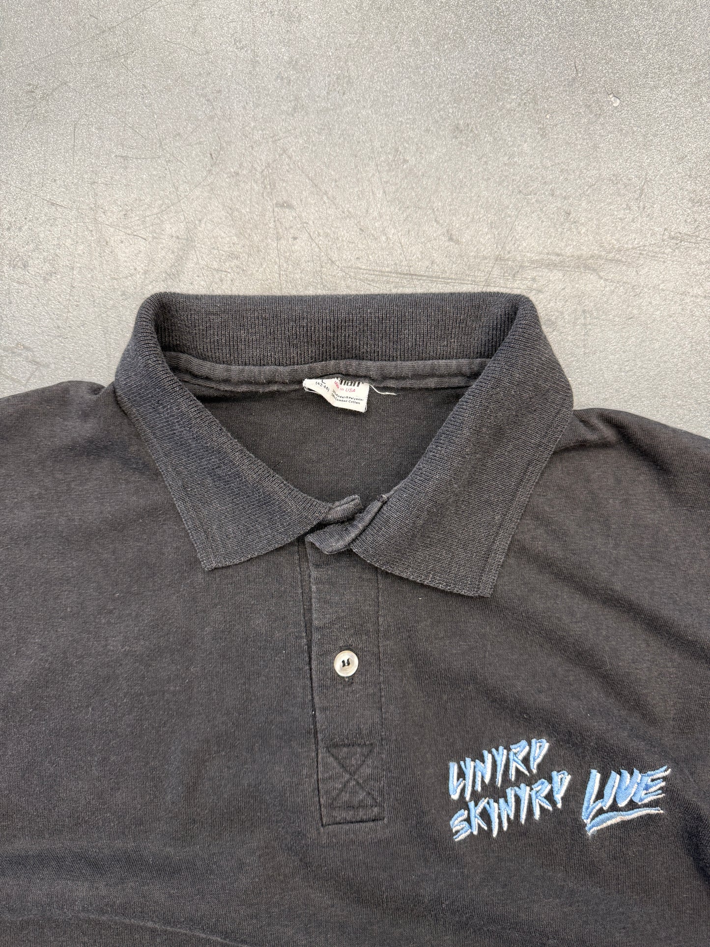 80'S LYNYRD SKYNYRD LIVE BLUE FONT POLO (STEDMAN TAG)