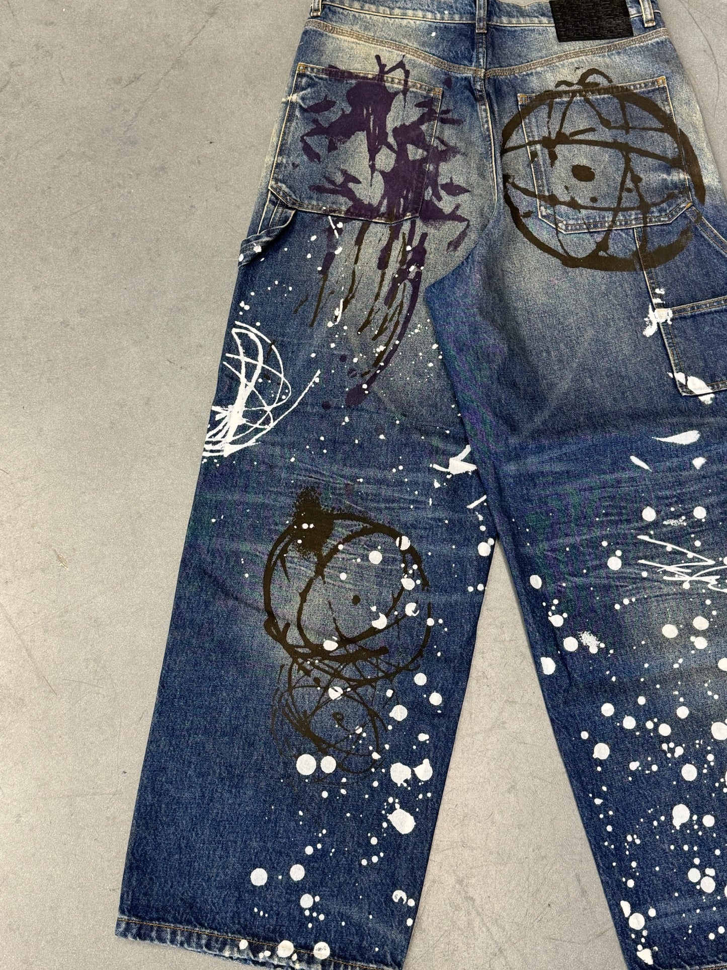 MARC JACOBS FUTURA PAINTED OVERSIZED JEANS