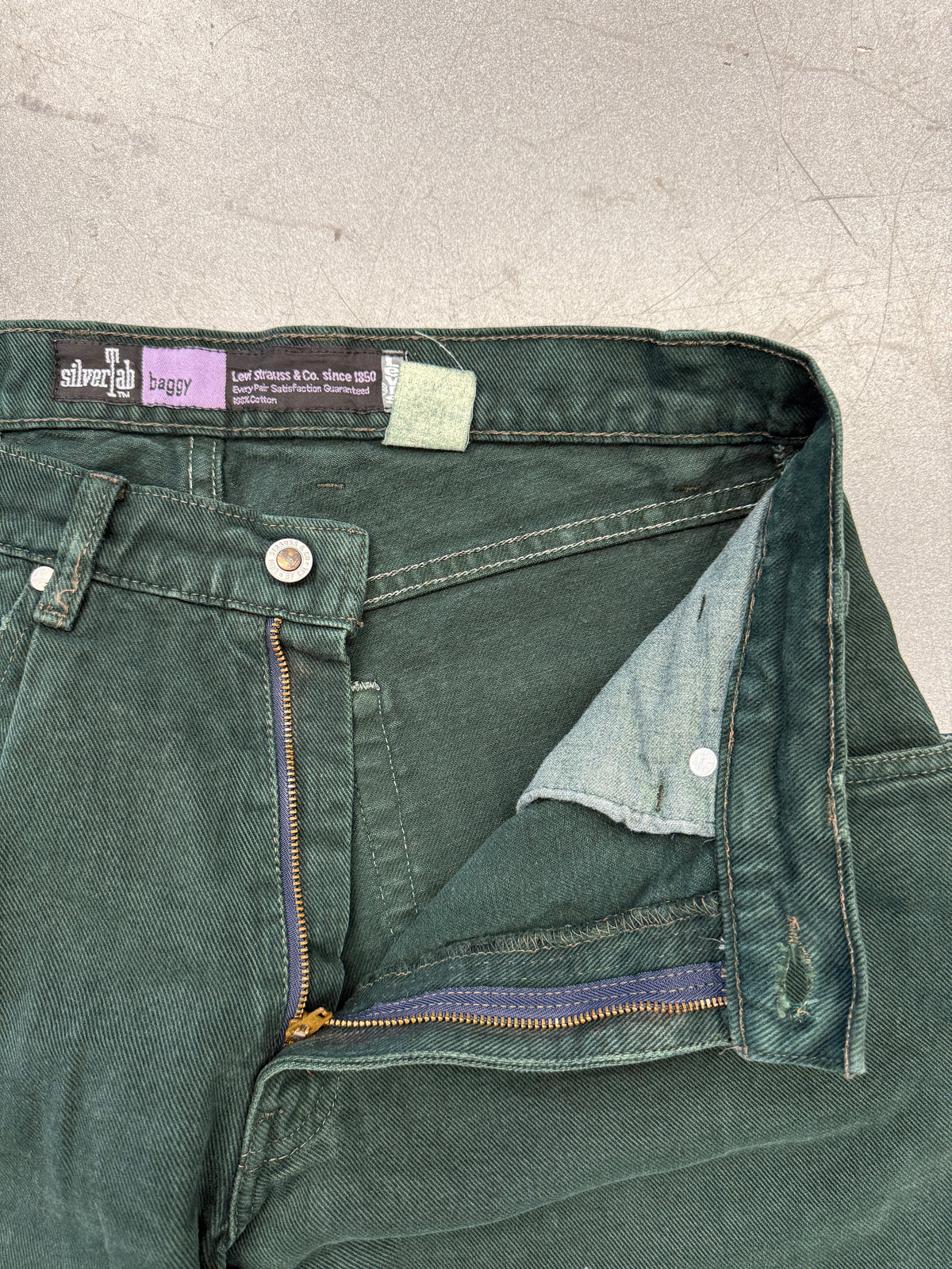 90S LEVI'S SILVERTAB BAGGY FOREST GREEN DENIM JEANS (FADED TAG) (32X30)