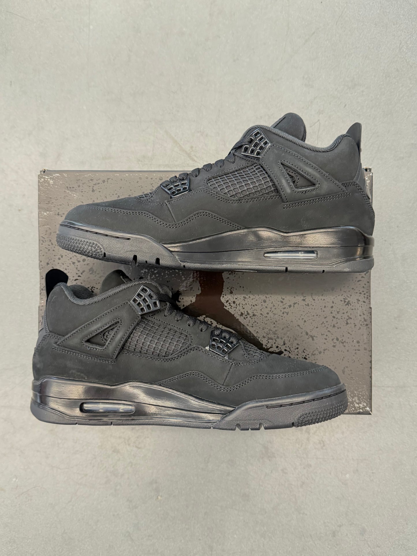 2025 JORDAN 4 RETRO BLACK CAT (W/BOX)