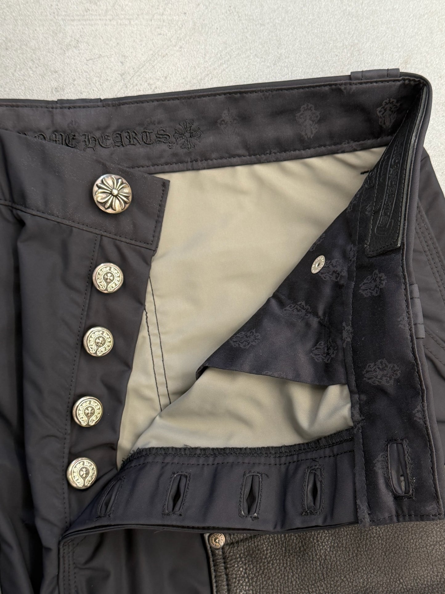 CHROME HEARTS NYLON LEATHER DOUBLE KNEE WIDE CARPENTER PANT - BLACK