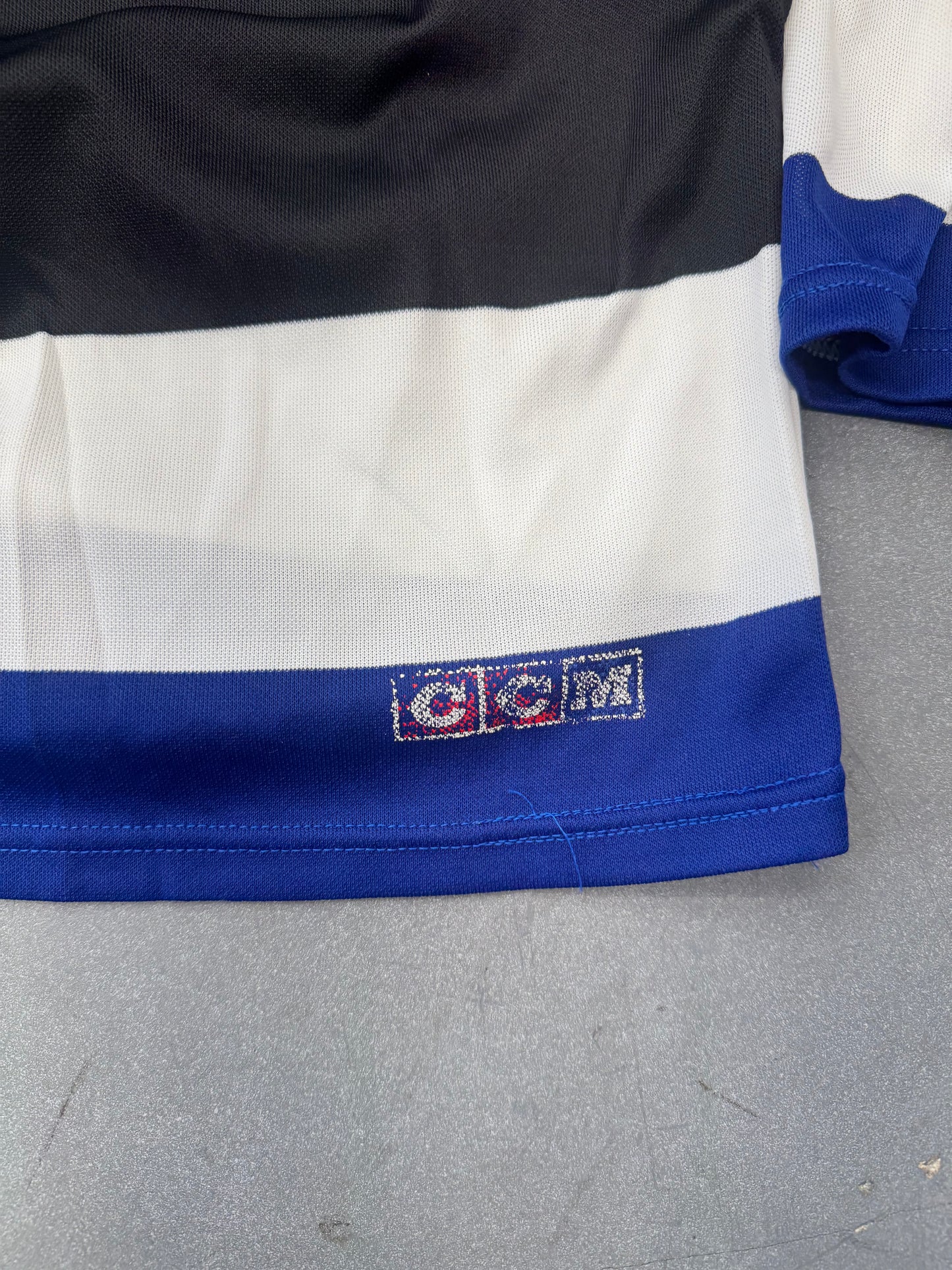 90'S TAMPA BAY LIGHTNING CCM YOUTH HOCKEY JERSEY (CUT TAG)