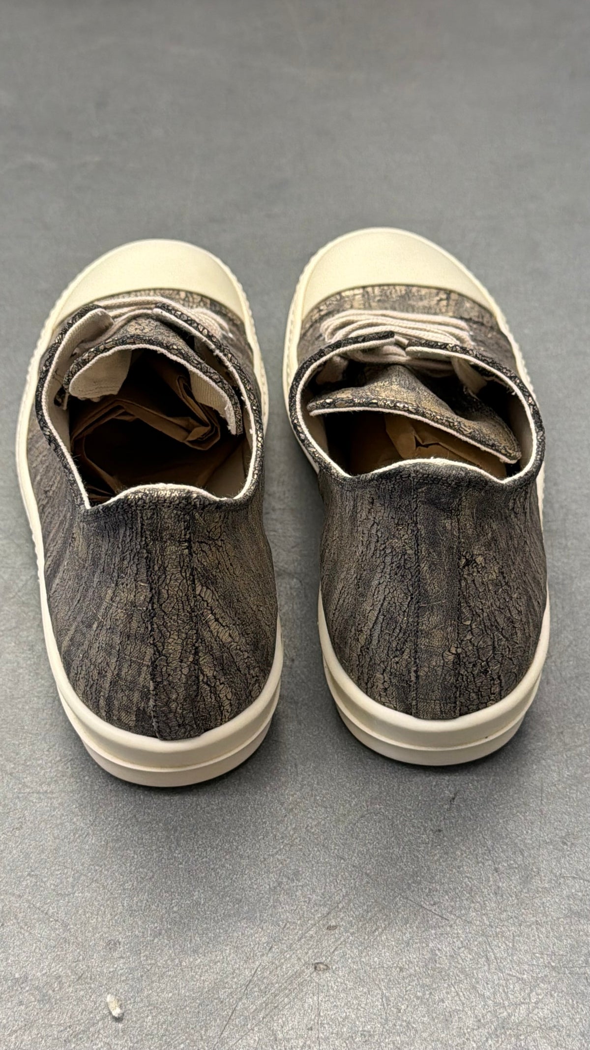 SS25 RICK OWENS DRKSHDW HOLLYWOOD LOW-TOP SNEAKERS MEGACRUST