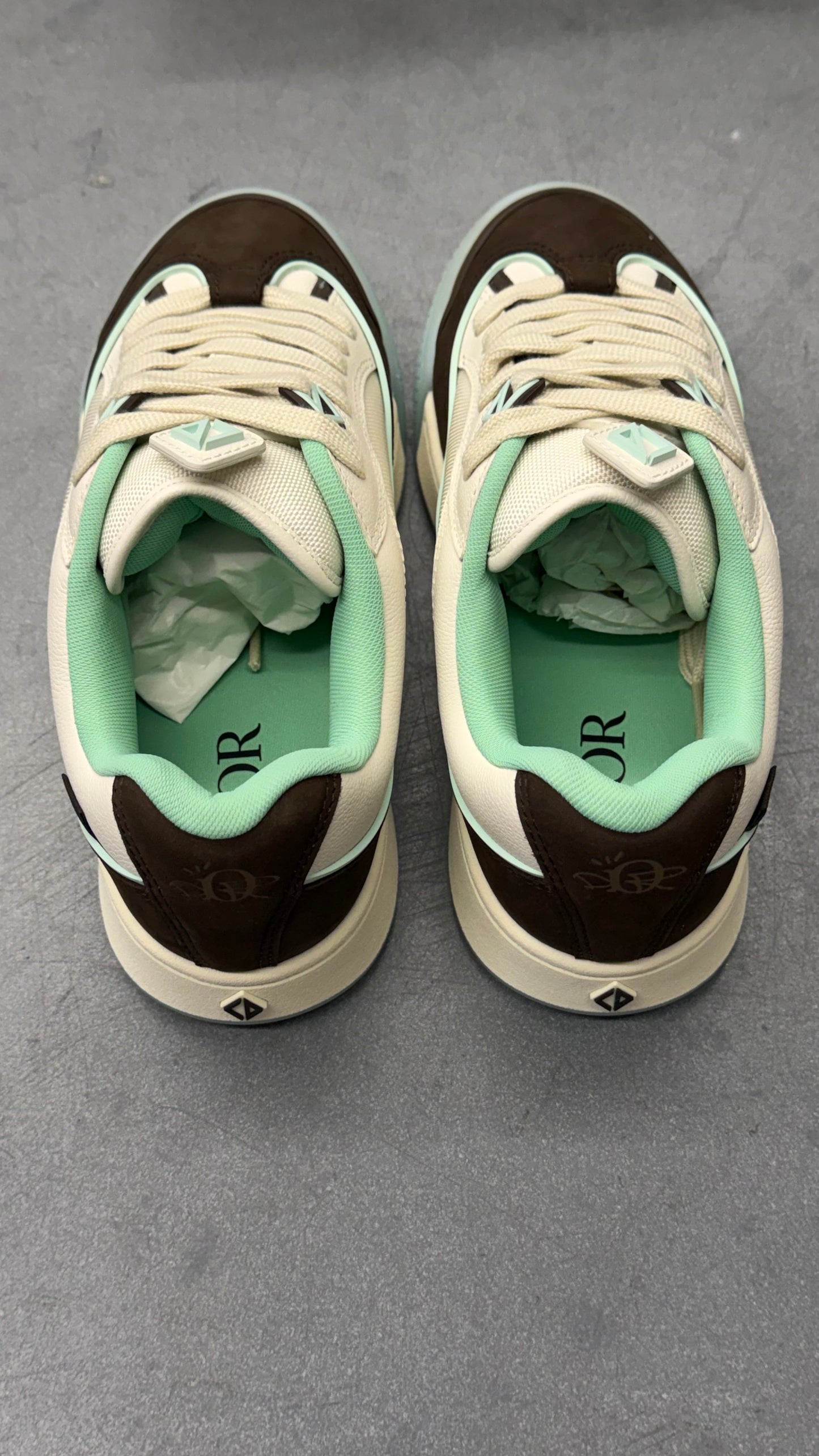 2022 DIOR B713 CACTUS JACK - CREAM MOCHA
