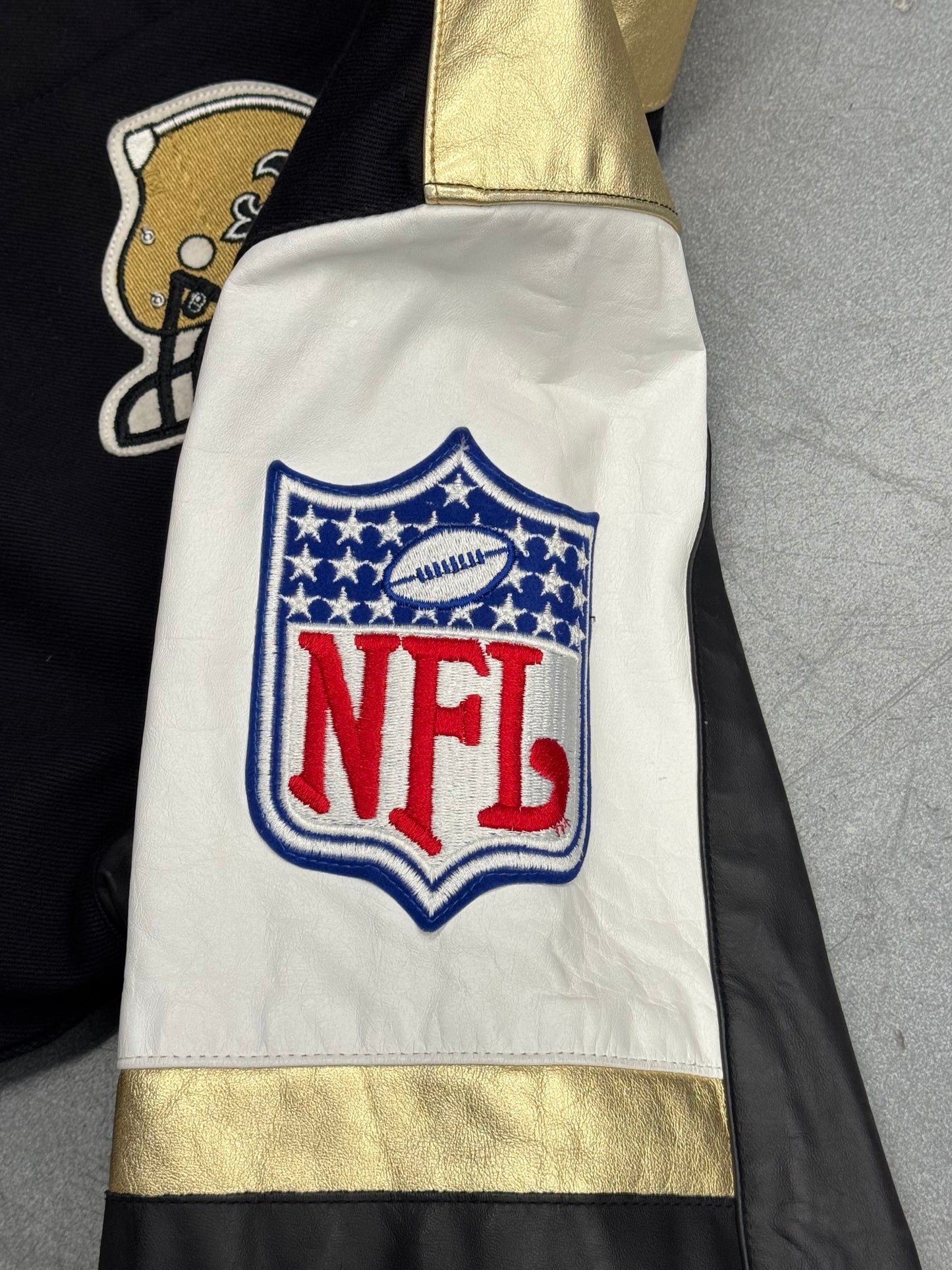 80S JEFF HAMILTON NEW ORLEANS SAINTS BUTTON UP LEATHER SLEEVE VARSITY JACKET