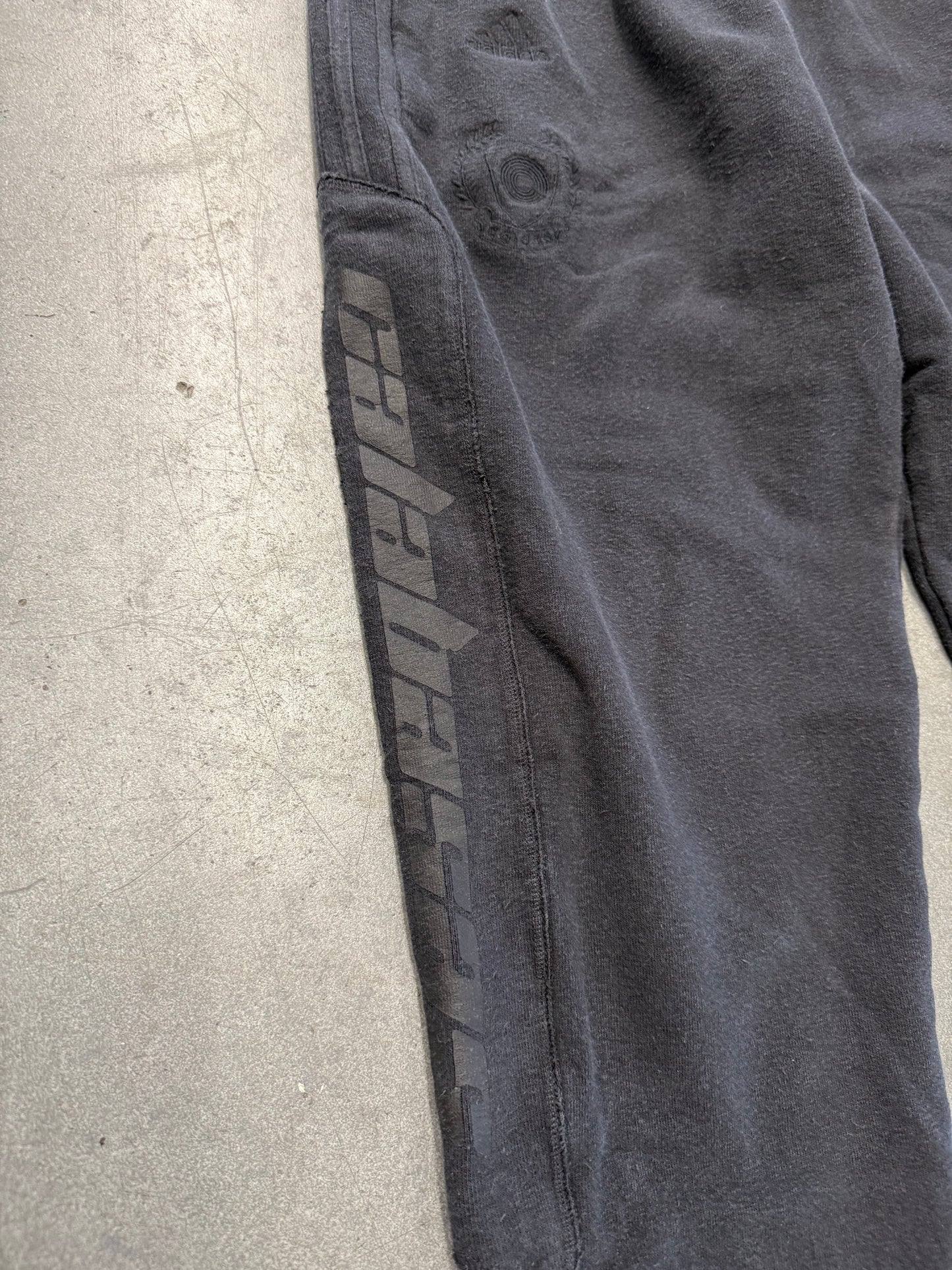YEEZY SEASON 5 CALABASAS SWEATPANT - LUNA (S) (NWT)