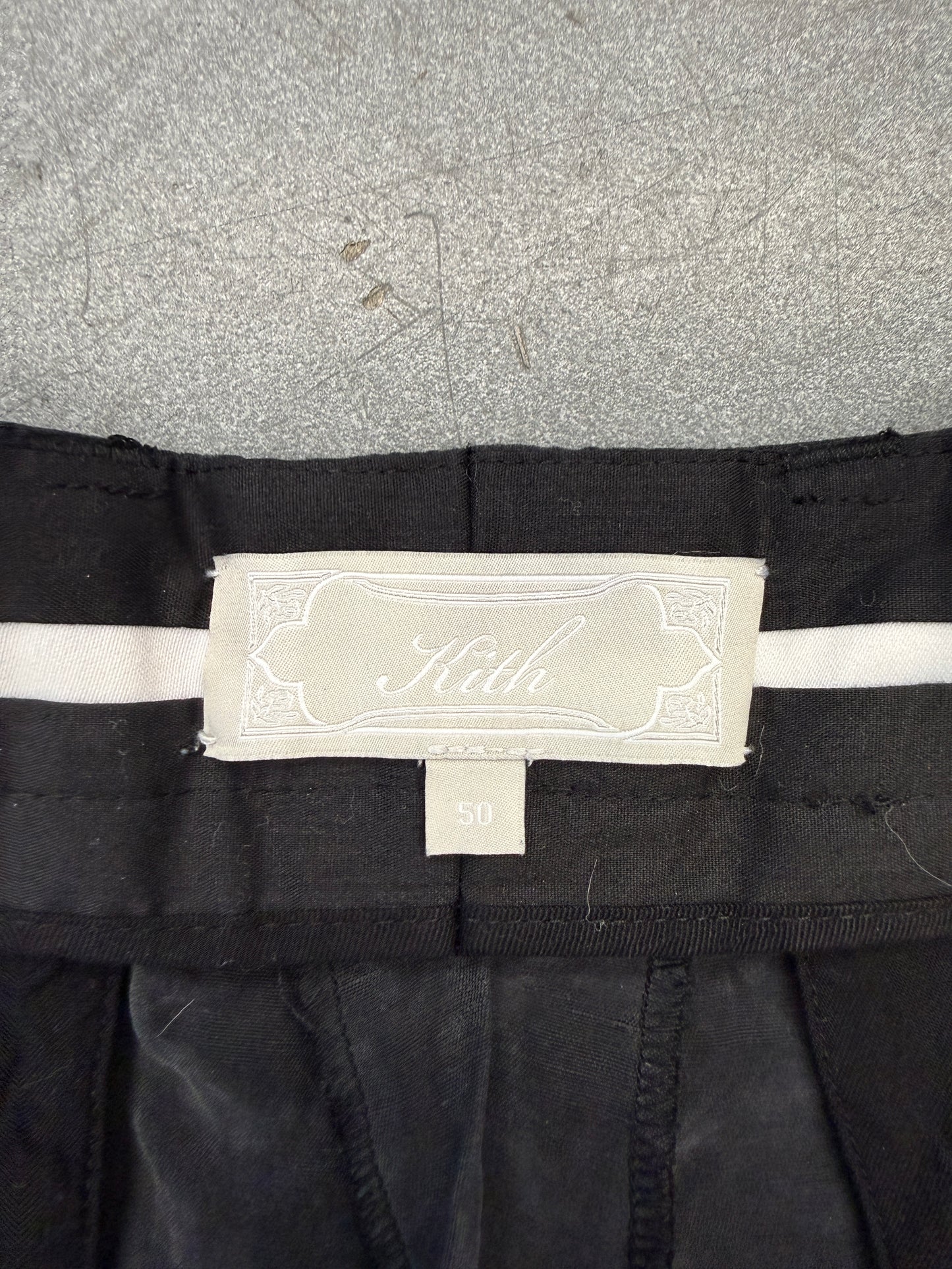 KITH DRESS PLEATED SHORTS NAVY