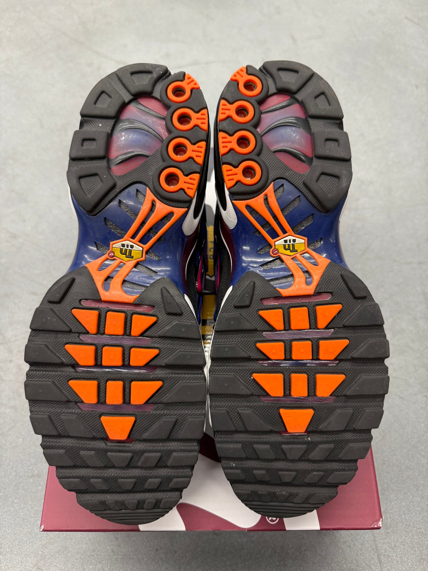 2023 SIZE 9 NIKE AIR MAX PLUS PATTA FC BARCELONA CULERS DEL MON