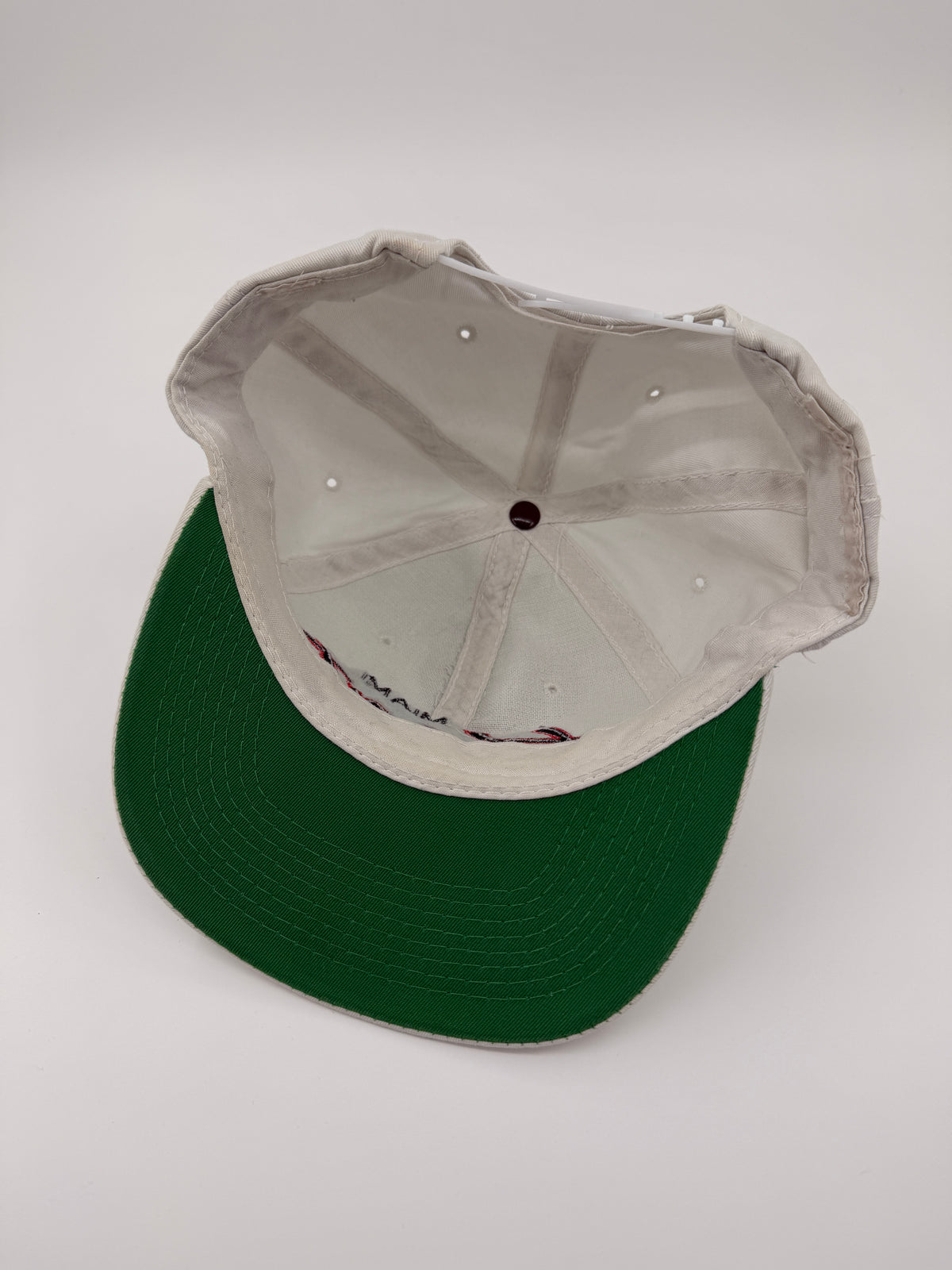90'S MIAMI HEAT ALL WHITE SCRIPT SNAPBACK HAT