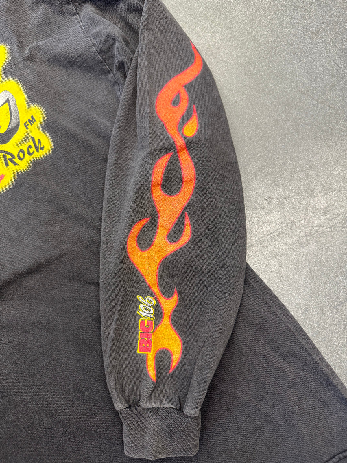 2001 BIG 106 SOUTH FLORIDA'S CLASSIC ROCK 14TH ANNUAL CHRISTMAS TOY DRIVE FLAME LONG SLEEVE TEE (HANES TAG)
