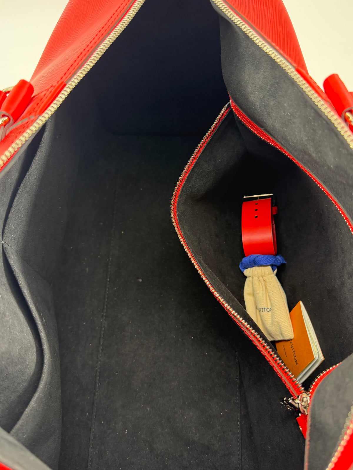 FW17 LOUIS VUITTON X SUPREME KEEPALL BANDOULIERE 45 RED EPI LEATHER DUFFLE BAG