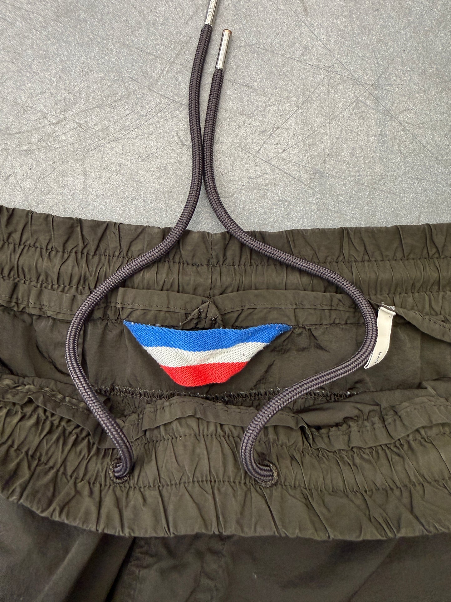 MONCLER GENIUS 2 1952 ZIPPER POCKET NYLON TRACK PANTS - DARK OLIVE