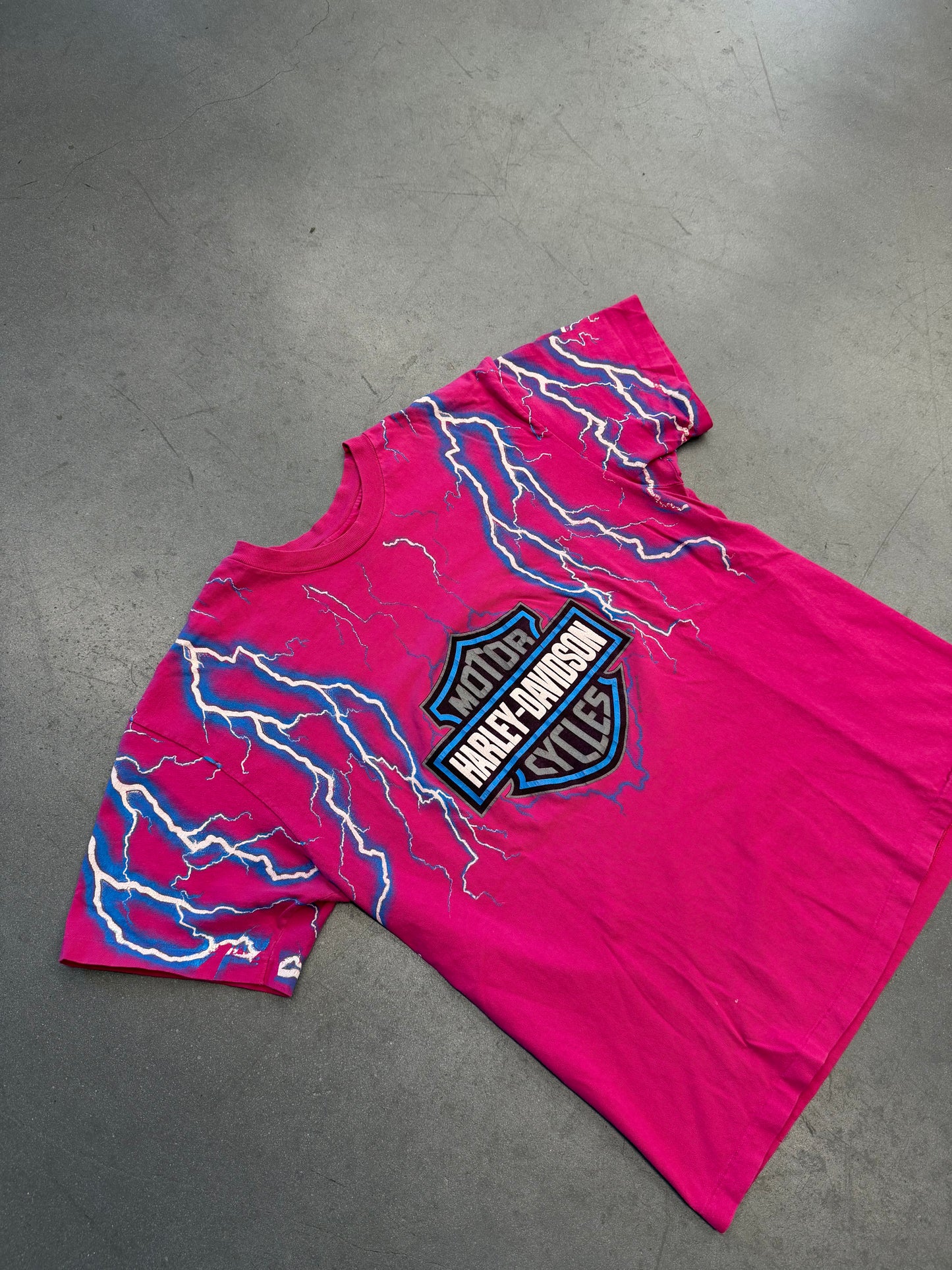 1988 HARLEY DAVIDSON GREENSBORO, N.C. LIGHTNING TEE (HANES BEEFY HARLEY TAG)