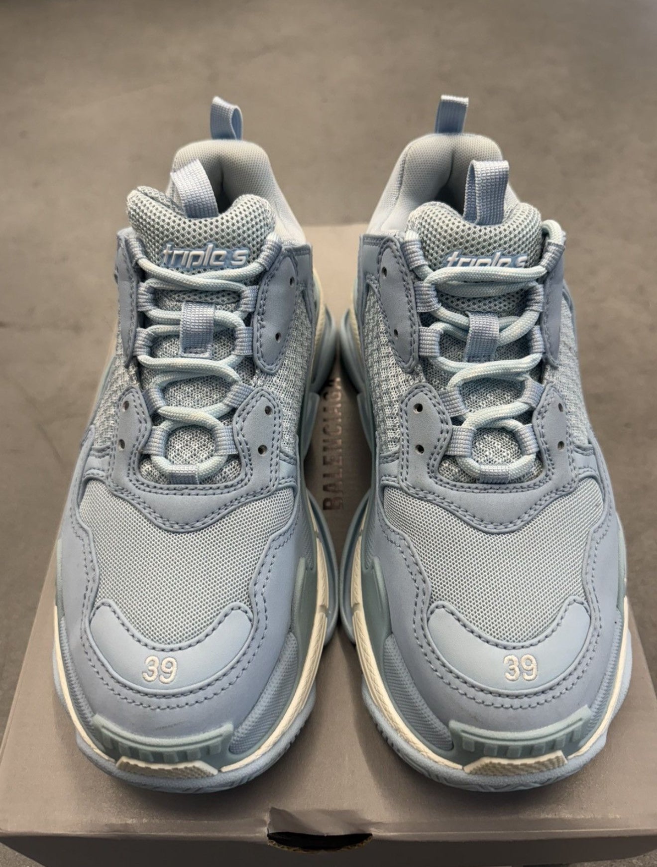 SIZE 39 BALENCIAGA TRIPLE S LIGHT BLUE (PRE-OWNED WITH BOX)