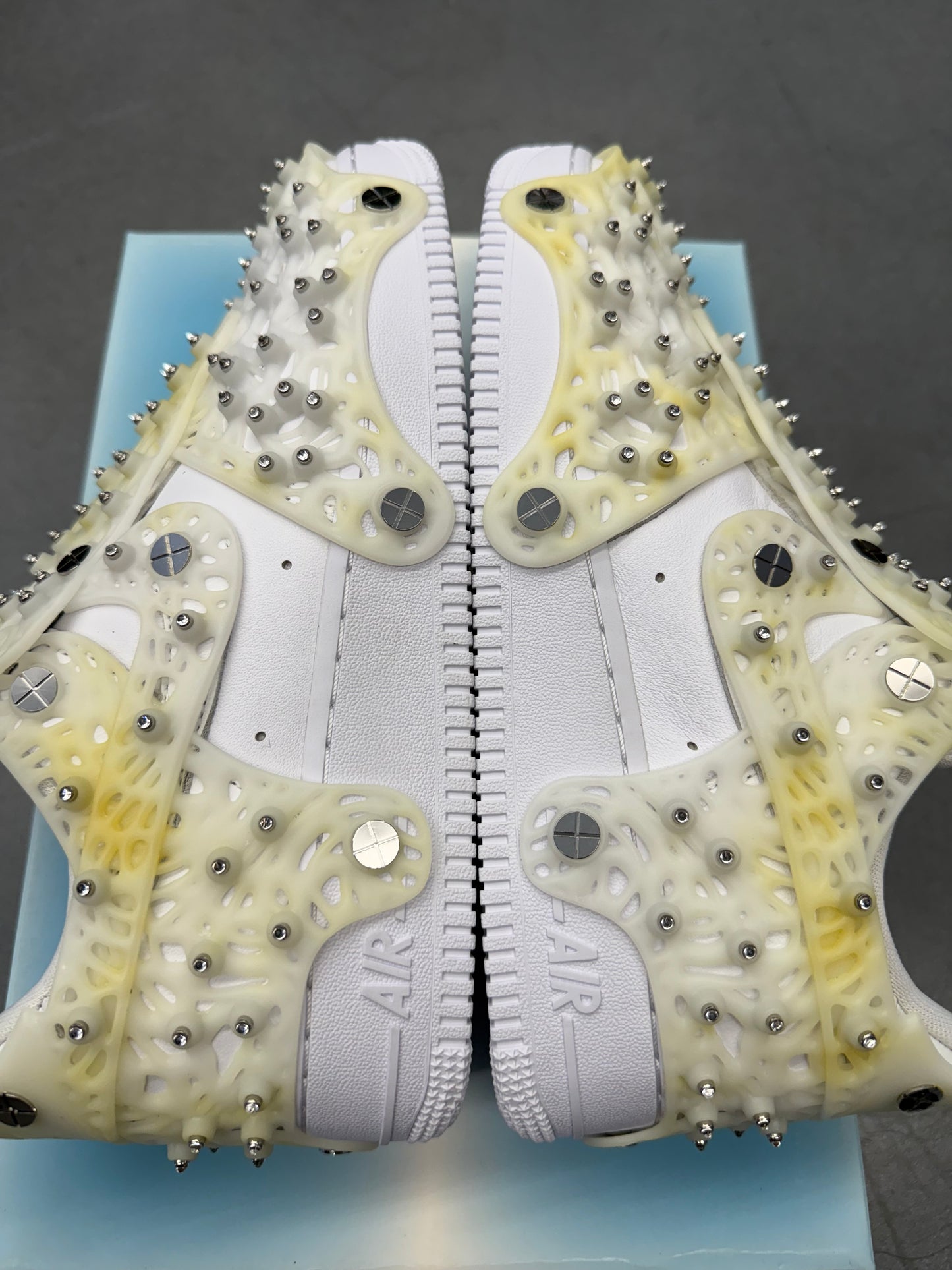 SIZE 9W NIKE AIR FORCE 1 LOW SWARVOSKI RETROFLECTIVE CRYSTAL WHITE (2021) (NEW WITH DEFECTS) (CC)