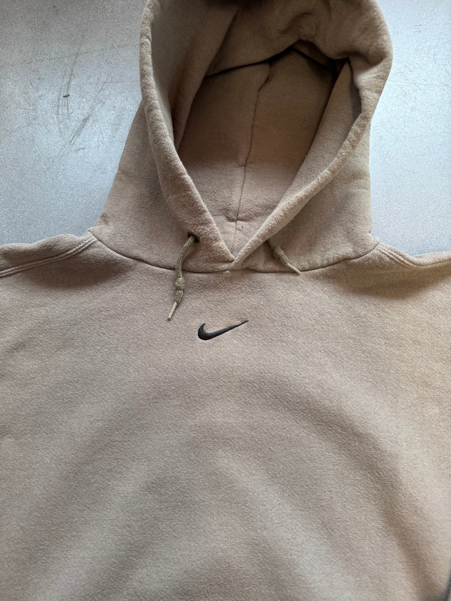 90'S NIKE CENTER SWOOSH HOODIE - TAUPE BROWN (XL) (WHITE/RED NIKE TAG)