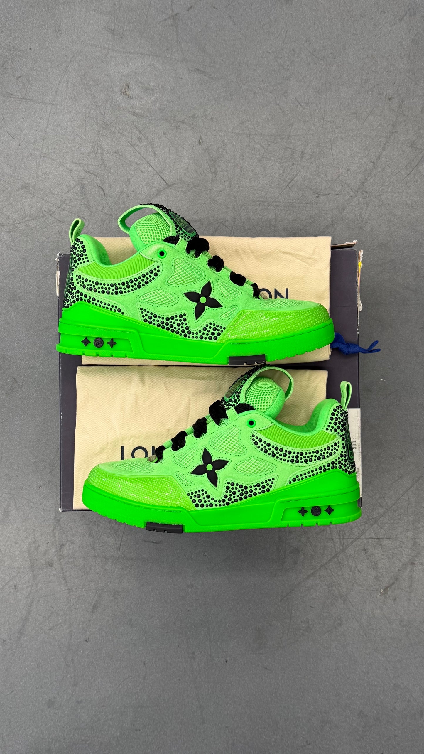 LOUIS VUITTON LV SKATE SNEAKER - VIBRANT GREEN (W/BOX)