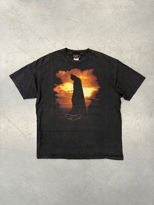 2005 BATMAN BEGINS TEE (AAA TAG)