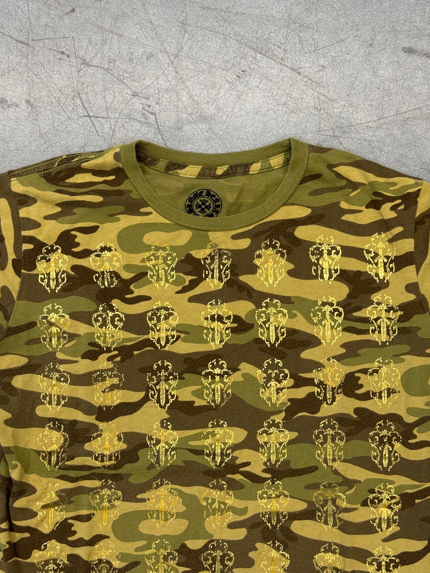 VINTAGE CHROME HEARTS VINE DAGGER TEE - CAMO