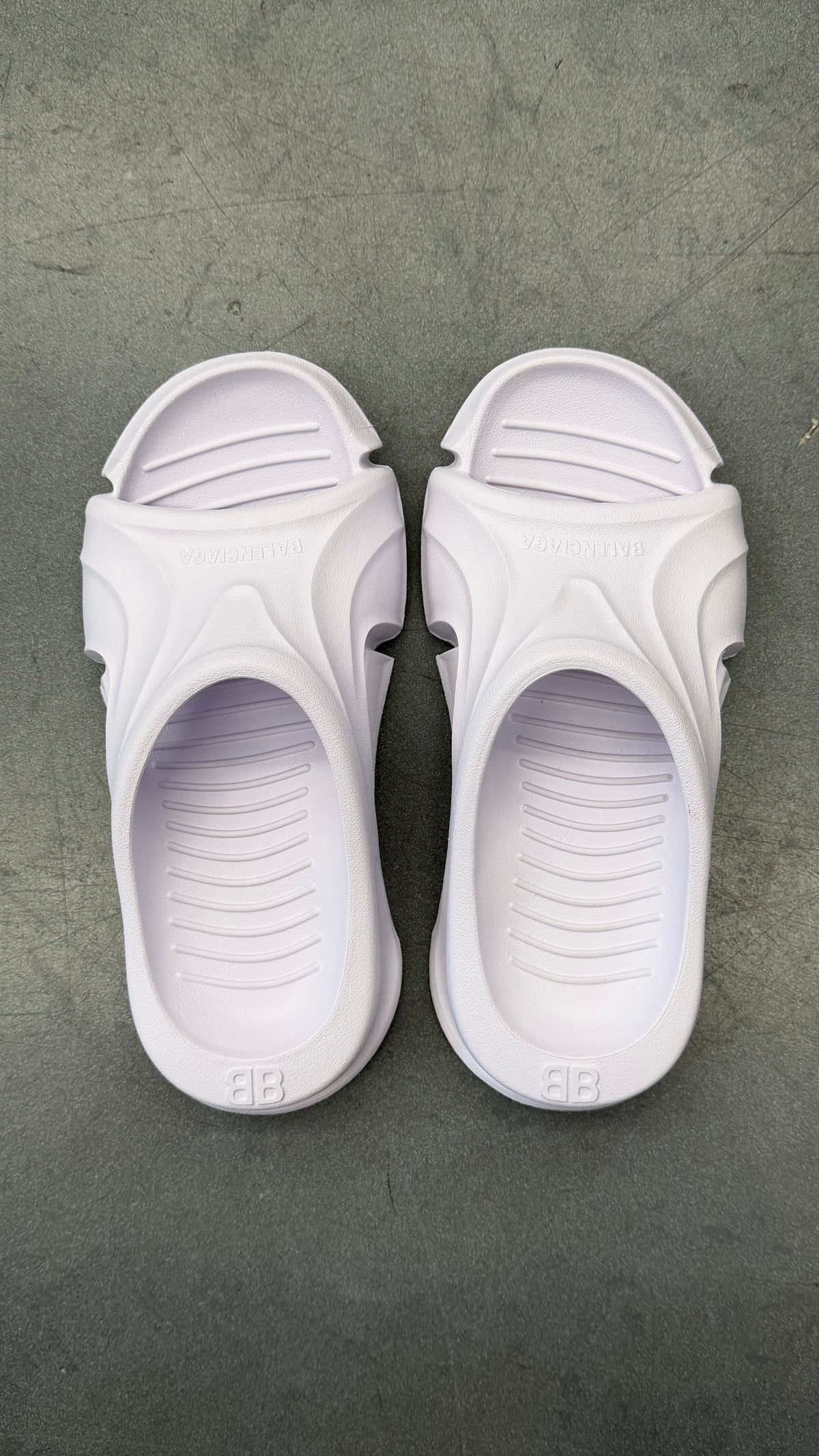 SIZE 39 BALENCIAGA MOLD SLIDE SANDALS WHITE/LIGHT PURPLE (NEW WITH BOX)