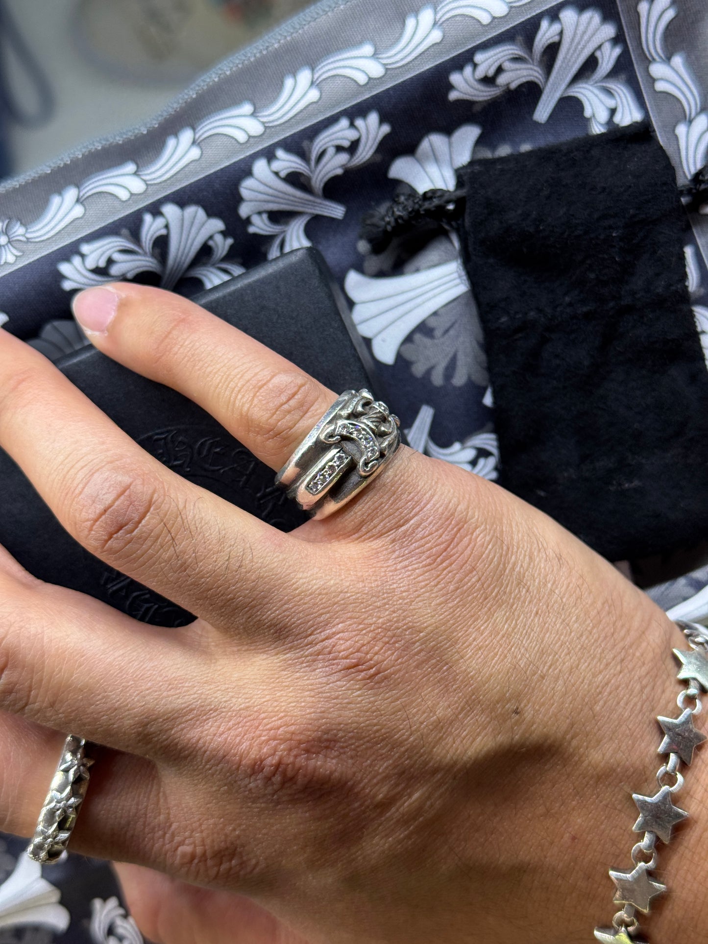 CHROME HEARTS DIAMOND DAGGER SILVER RING SIZE 6.5 (15.5 GRAMS)