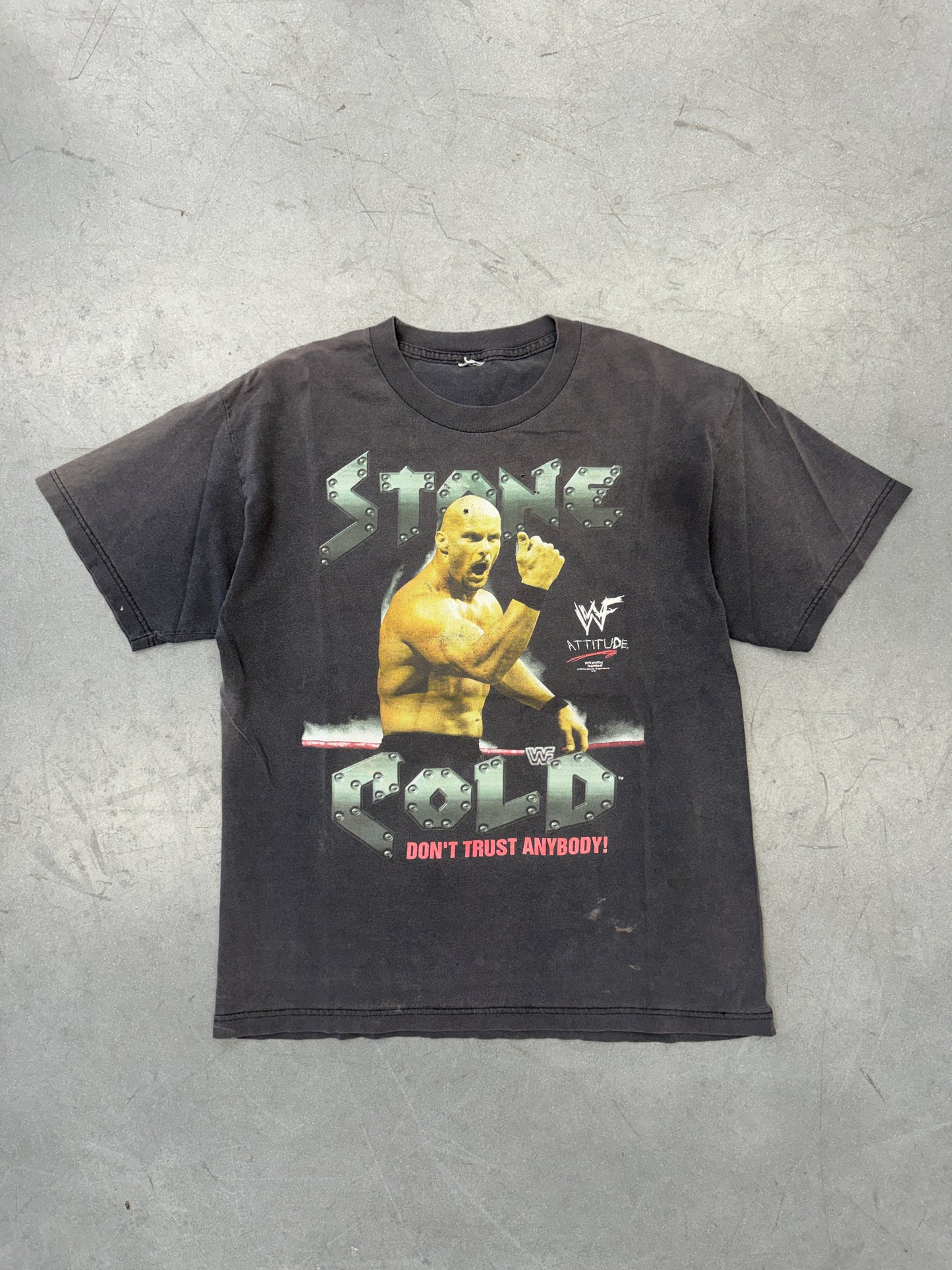 1998 WWF ATTITUDE STONE COLD DON'T TRUST ANYBODY! TEE (PULLED TAG)