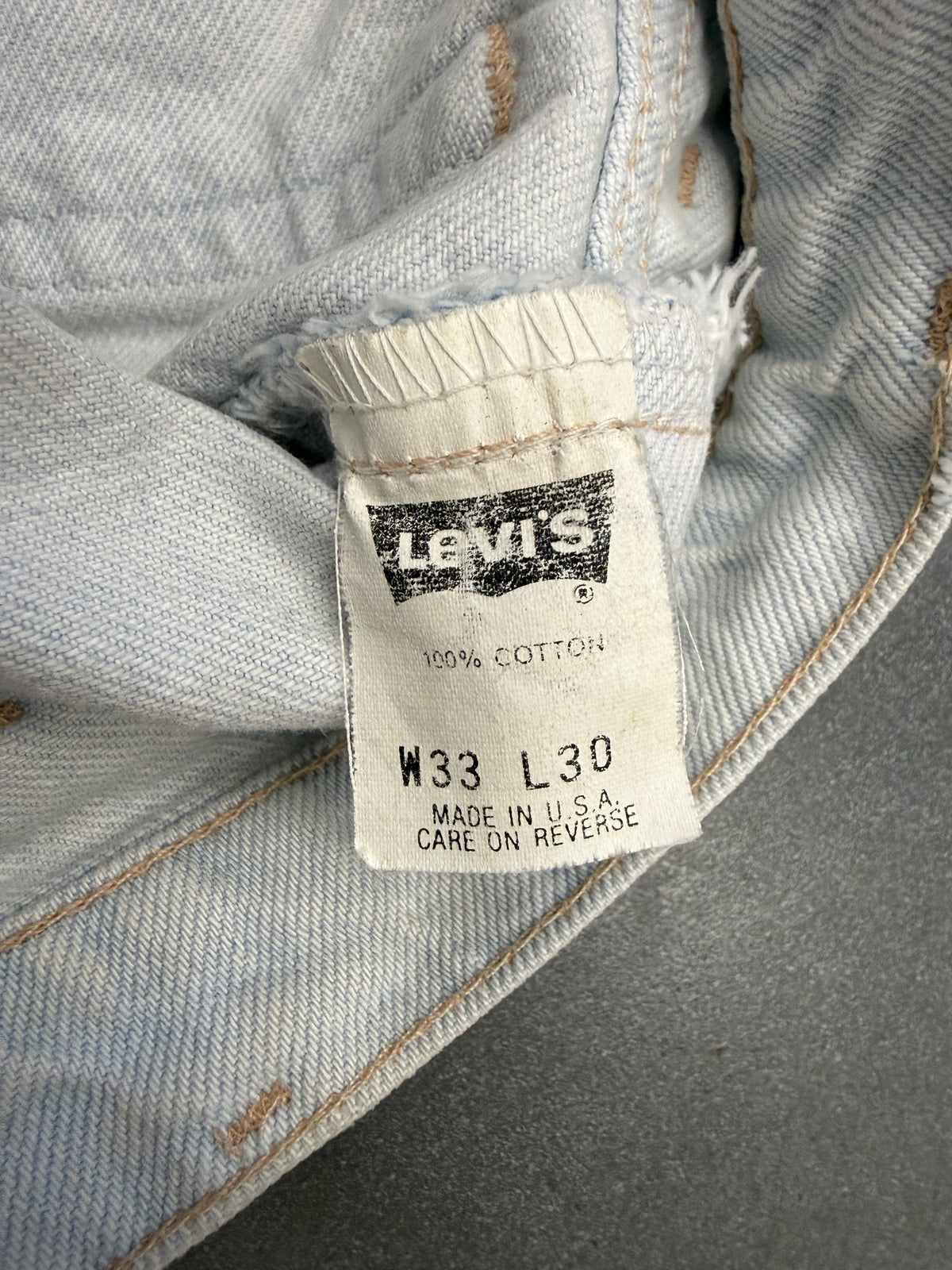 90S LEVI'S SILVERTAB BAGGY JEANS - LIGHT WASH (33X30)