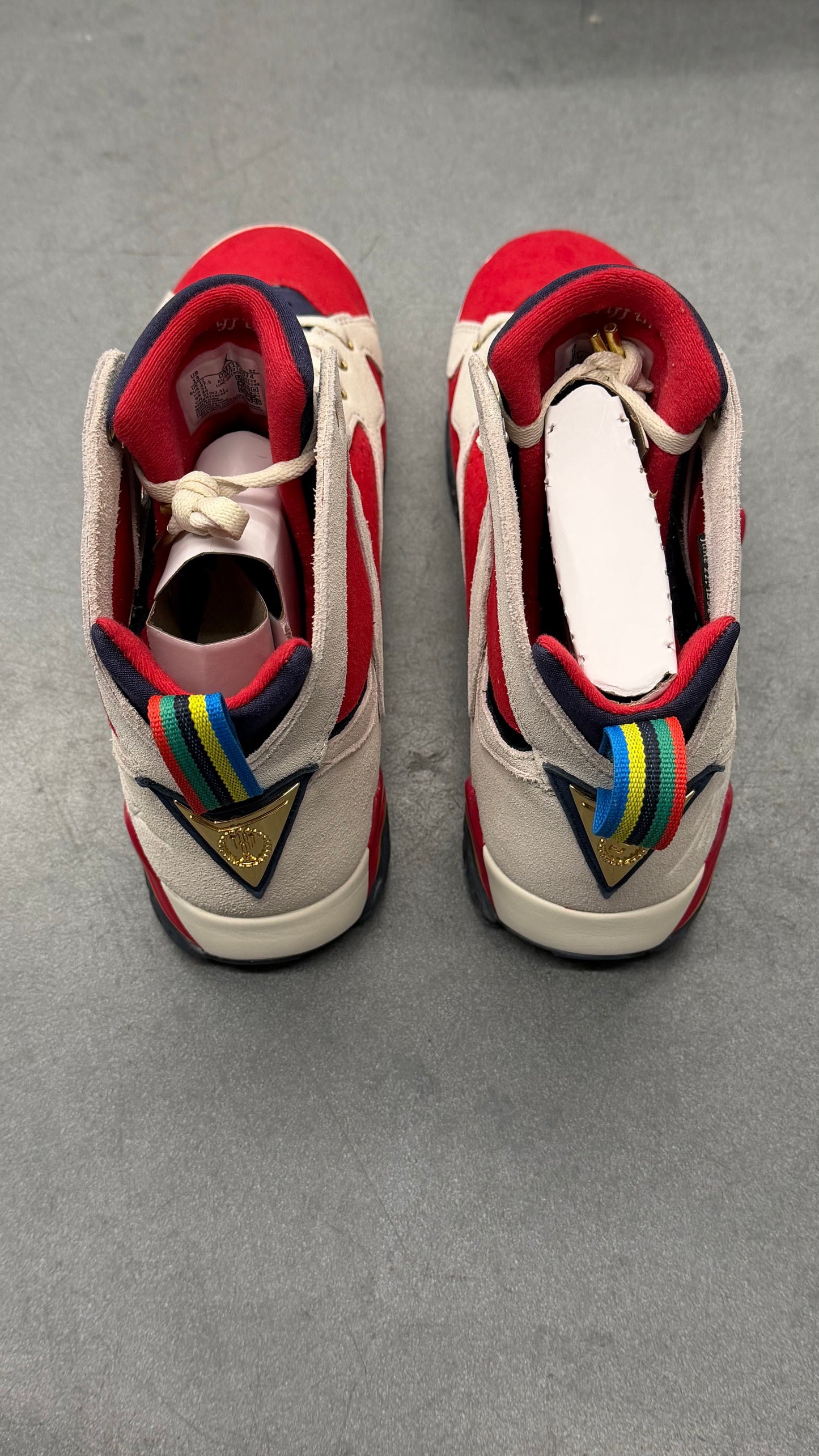 JORDAN 7 RETRO TROPHY ROOM NEW SHERIFF IN TOWN
