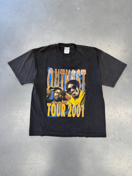 2001 OUTKAST TOUR PARKING LOT BOOTLEG TEE (GILDAN TAG)