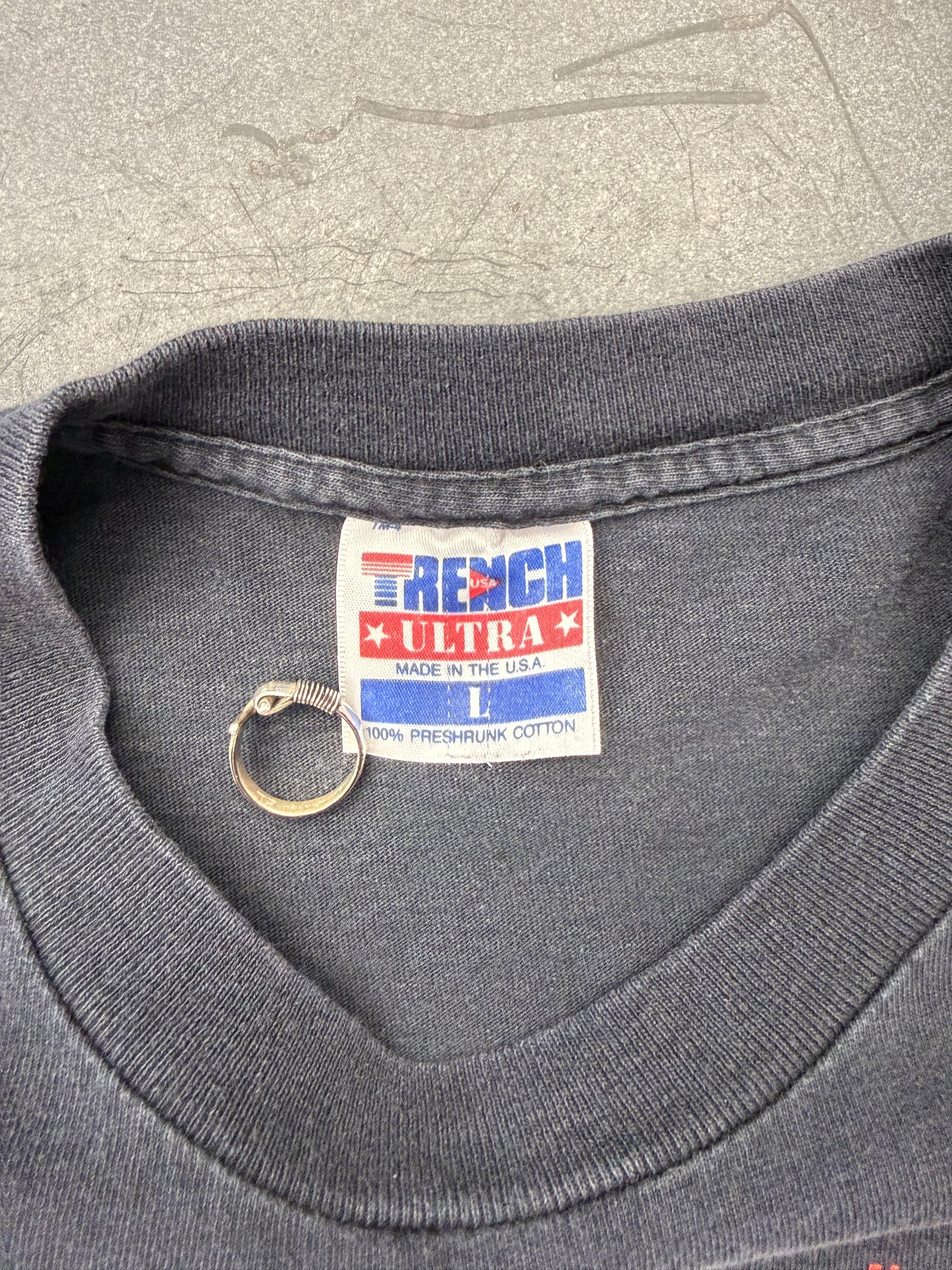 1994 WORLD CUP USA CRACKED AMERICAN FLAG LOGO TEE (TRENCH TAG)