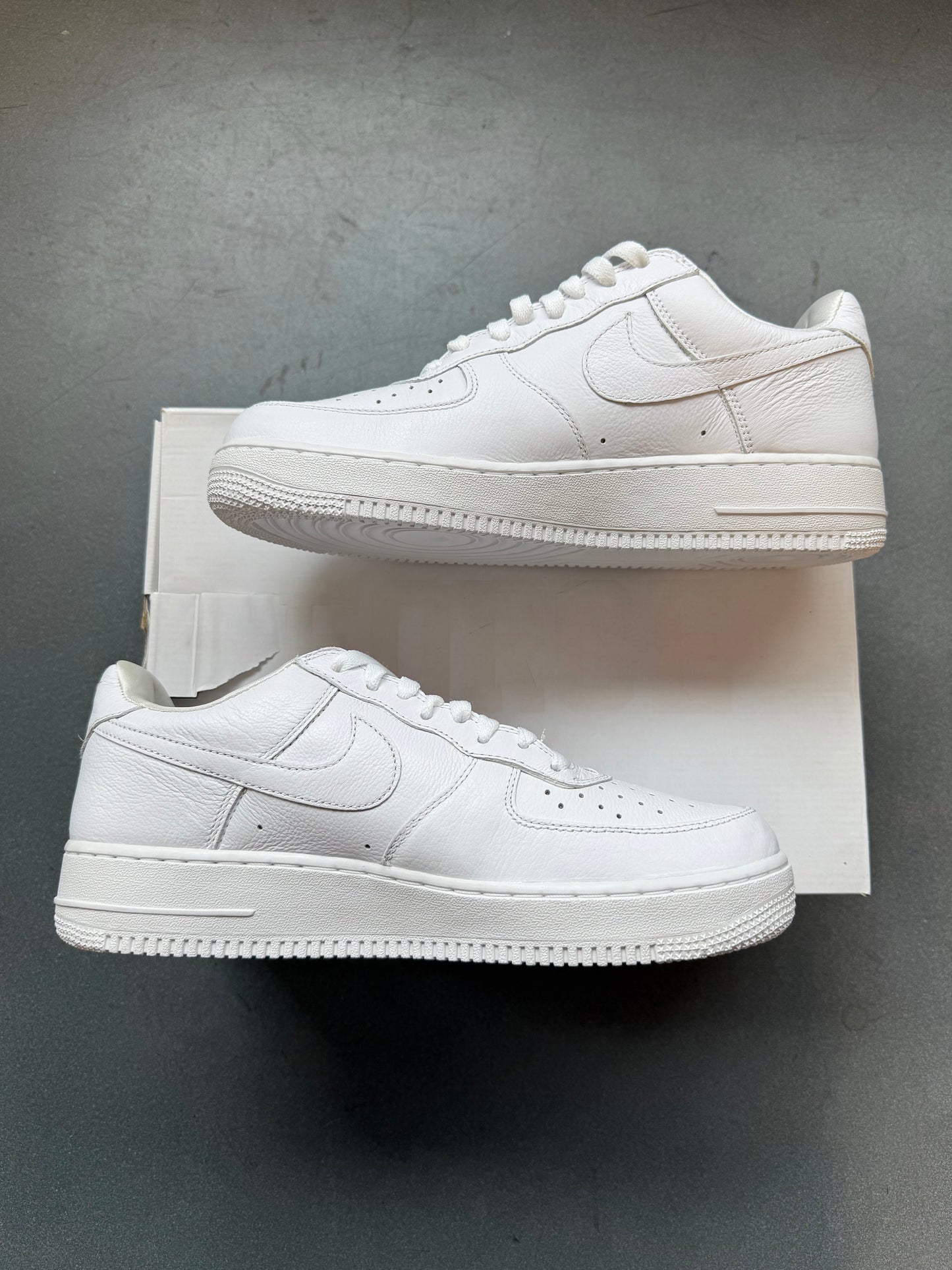 2017 SIZE 9.5 NIKE AIR FORCE 1 ROC-A-FELLA (AF100) (NEW WITH BOX)