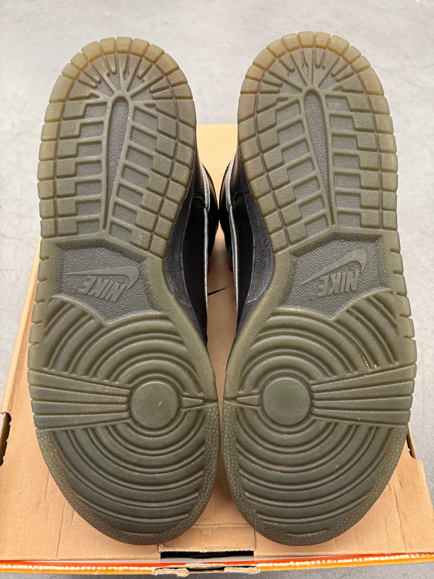 2004 SIZE 10.5 NIKE DUNK HIGH N.E.R.D. PHARRELL