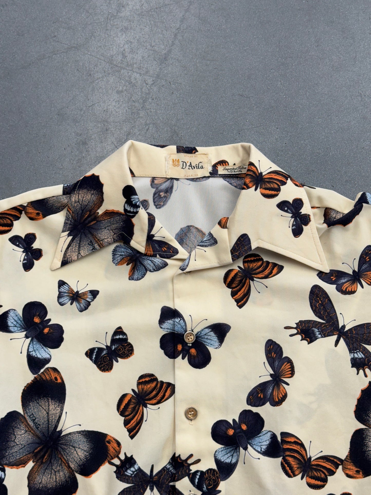 ‘70s D'AVILA BUTTERFLY PRINT LONG SLEEVE BUTTON-UP SHIRT