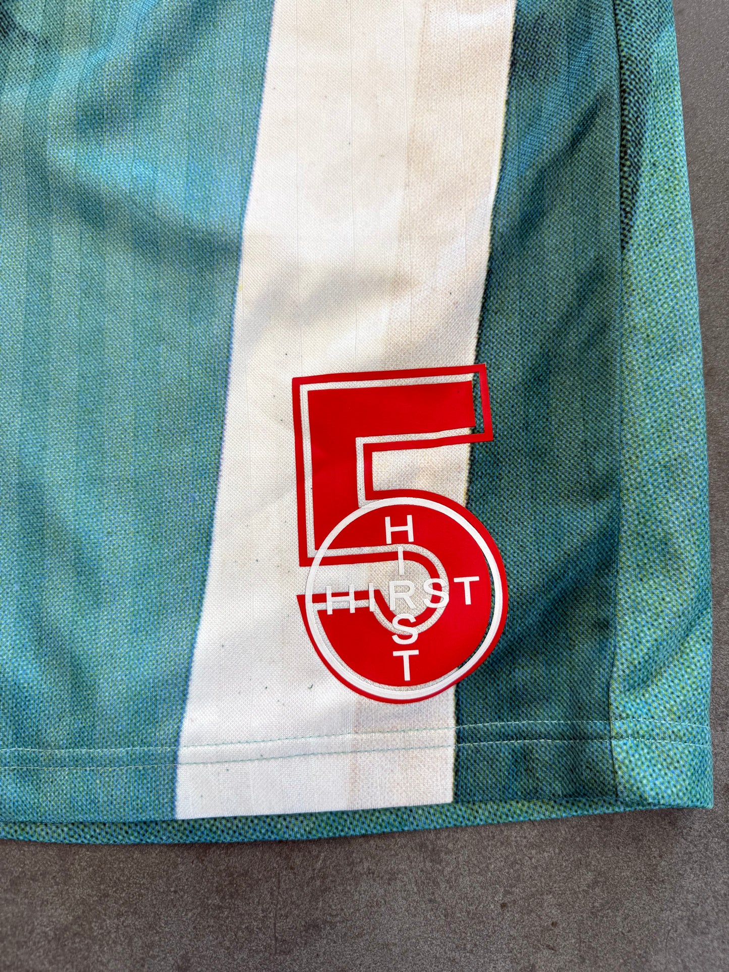 SS25 SUPREME DAMIEN HIRST SHARK SOCCER SHORT - WHITE/TEAL