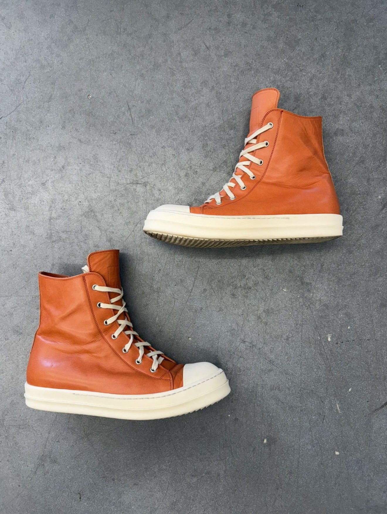 SIZE 45 RICK OWENS ORANGE RAMONE MAINLINE ORANGE LEATHER HIGH TOP (PRE-OWNED, NO BOX)
