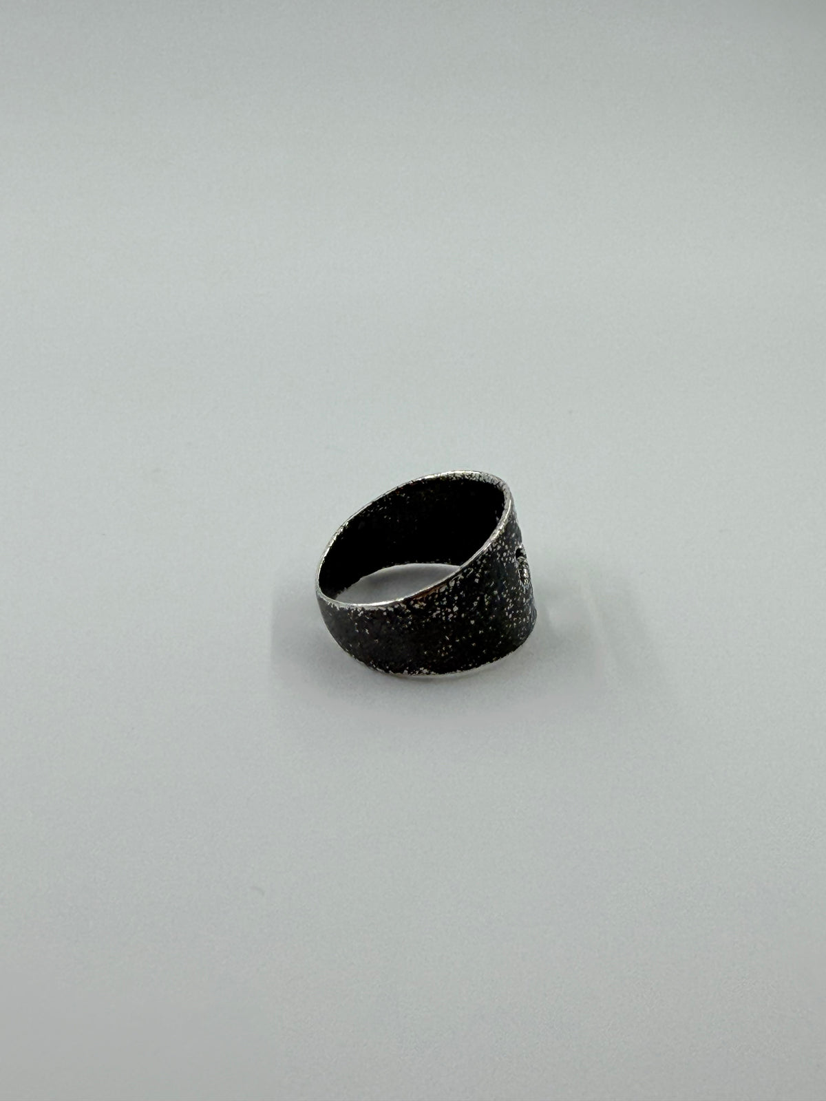 CROSS CUT-OUT STERLING SILVER SHIPWRECK BAND RING