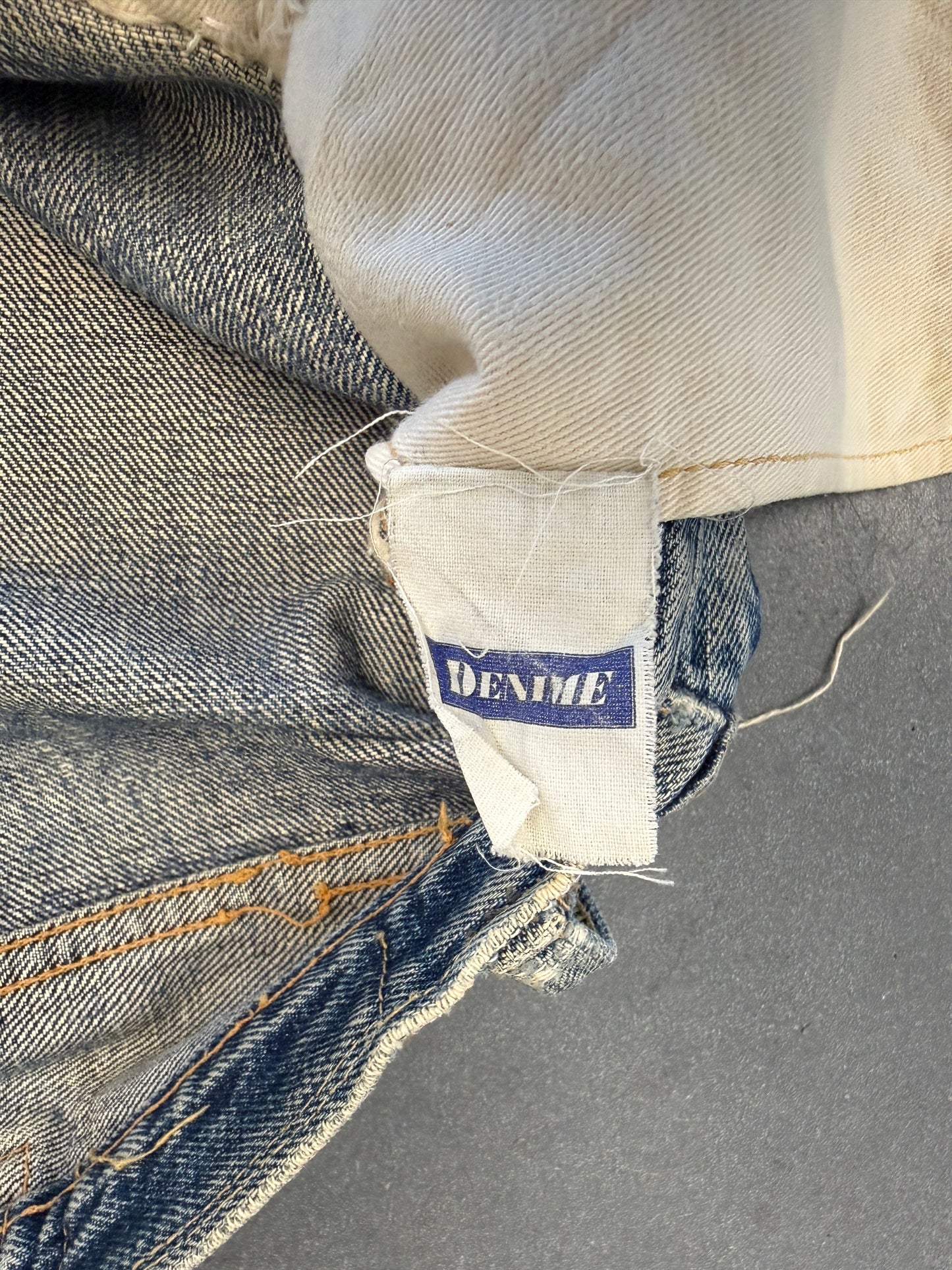 VINTAGE DENIME SELVEDGE DESTROYED STITCHED JEANS