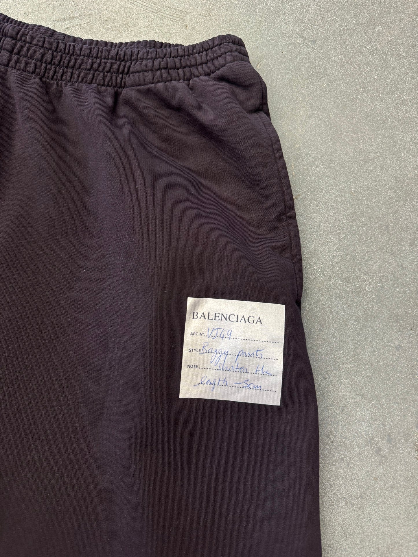 BALENCIAGA SAMPLE STICKER OVERSIZED SWEATPANT - BLACK