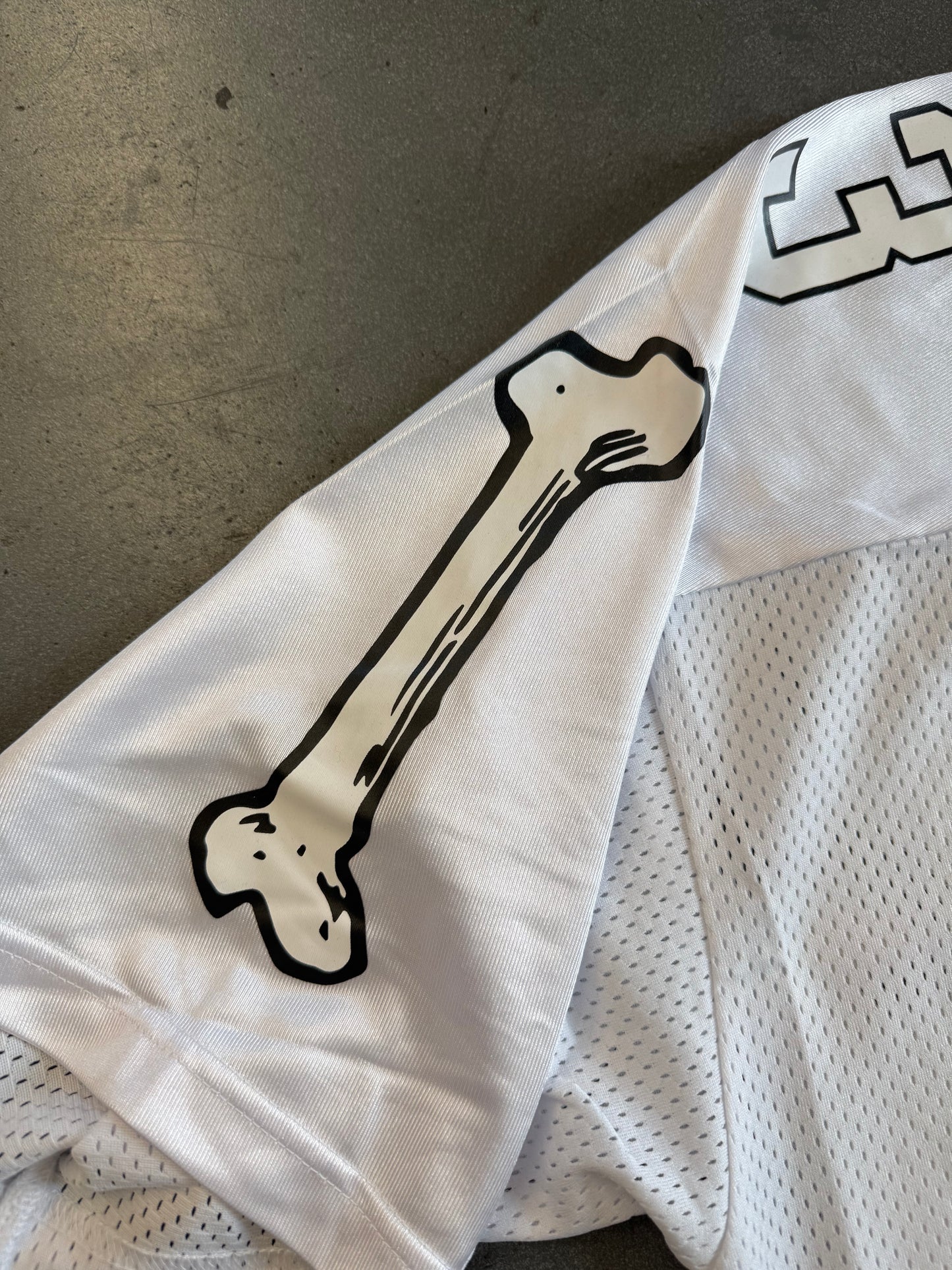 FW25 SUPREME BONES FOOTBALL JERSEY - WHITE (L) (NEW)